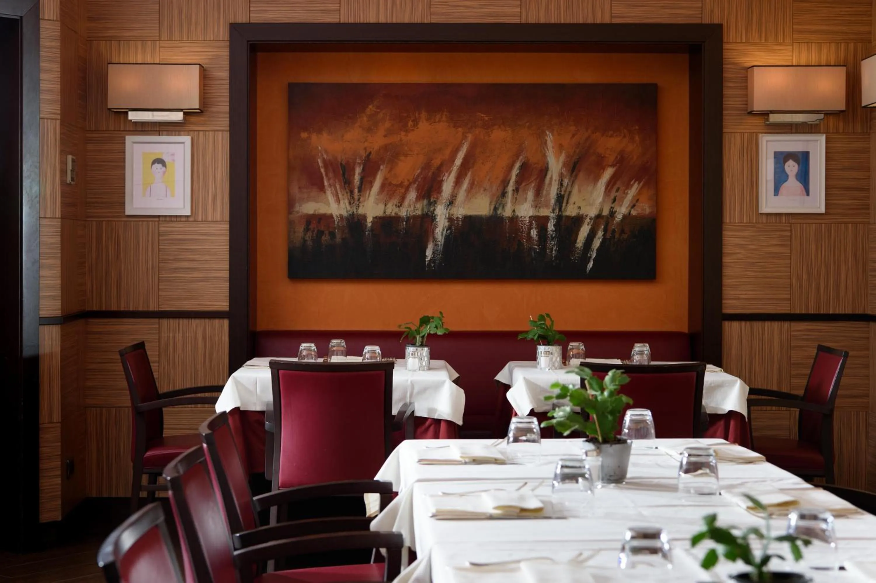 Restaurant/places to eat in Grand Hotel Adriatico