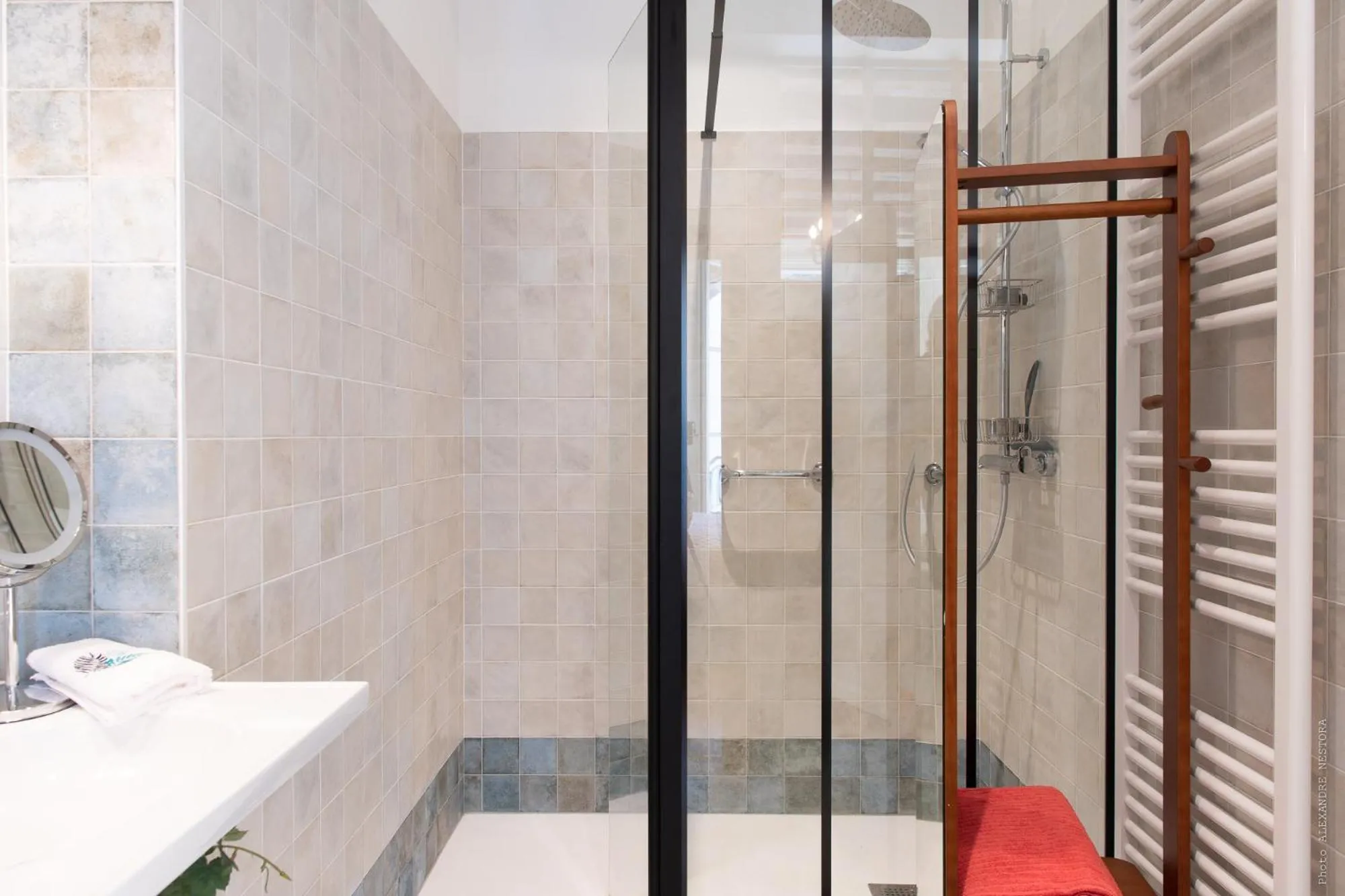 Shower in La Little Maison
