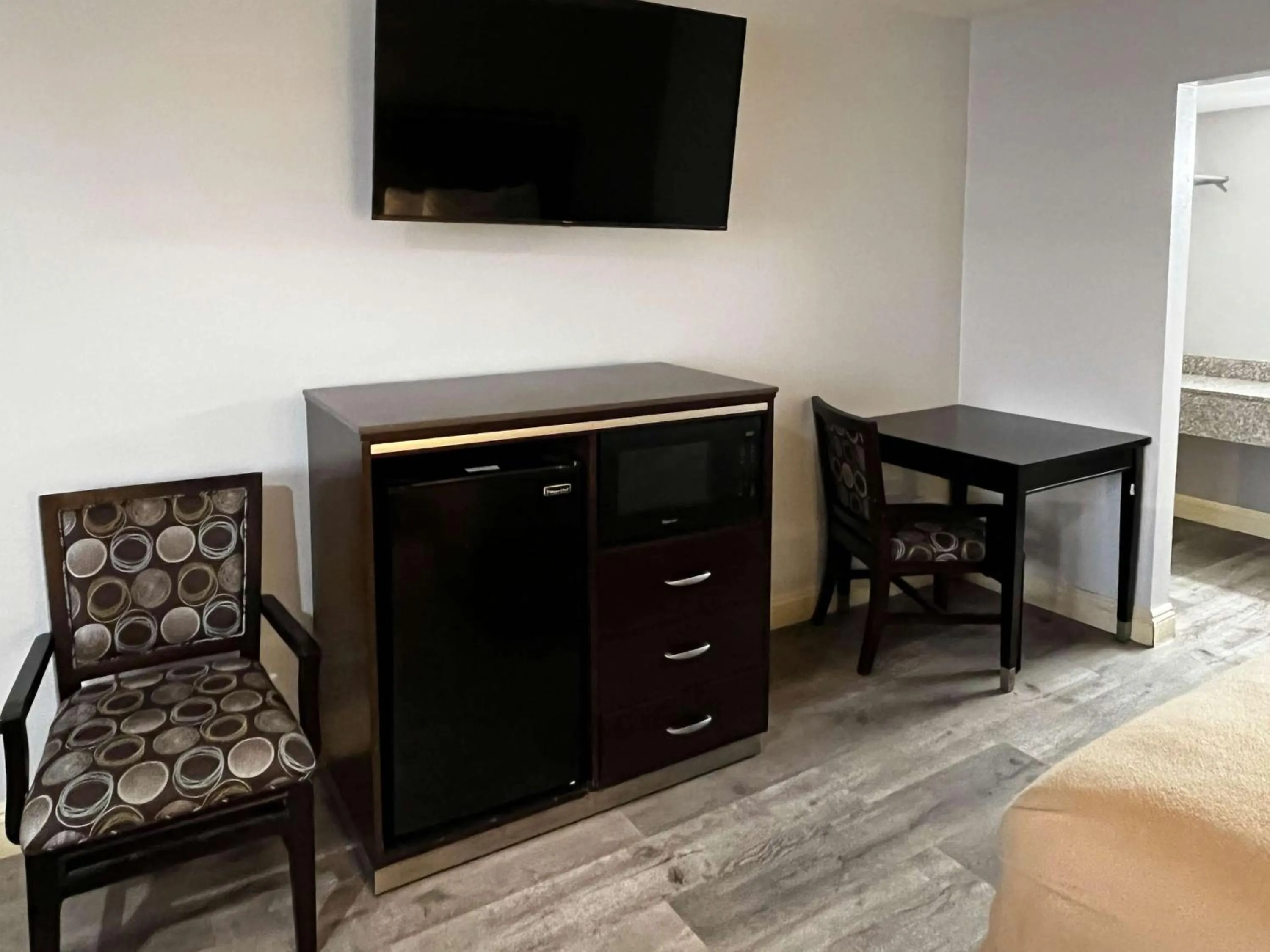 Bedroom in Studio 6 Artesia CA