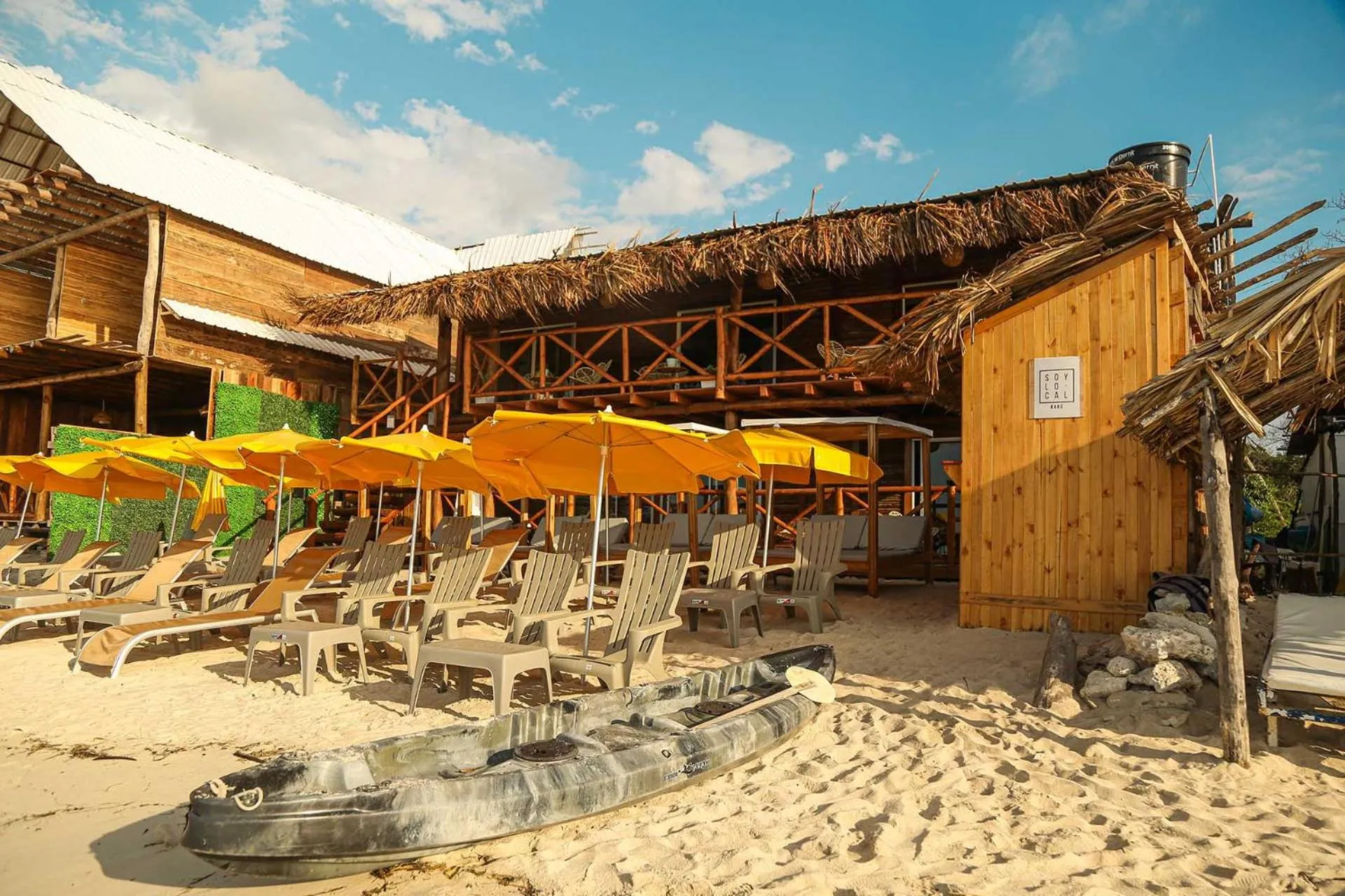 Beach in Soy Local Barú