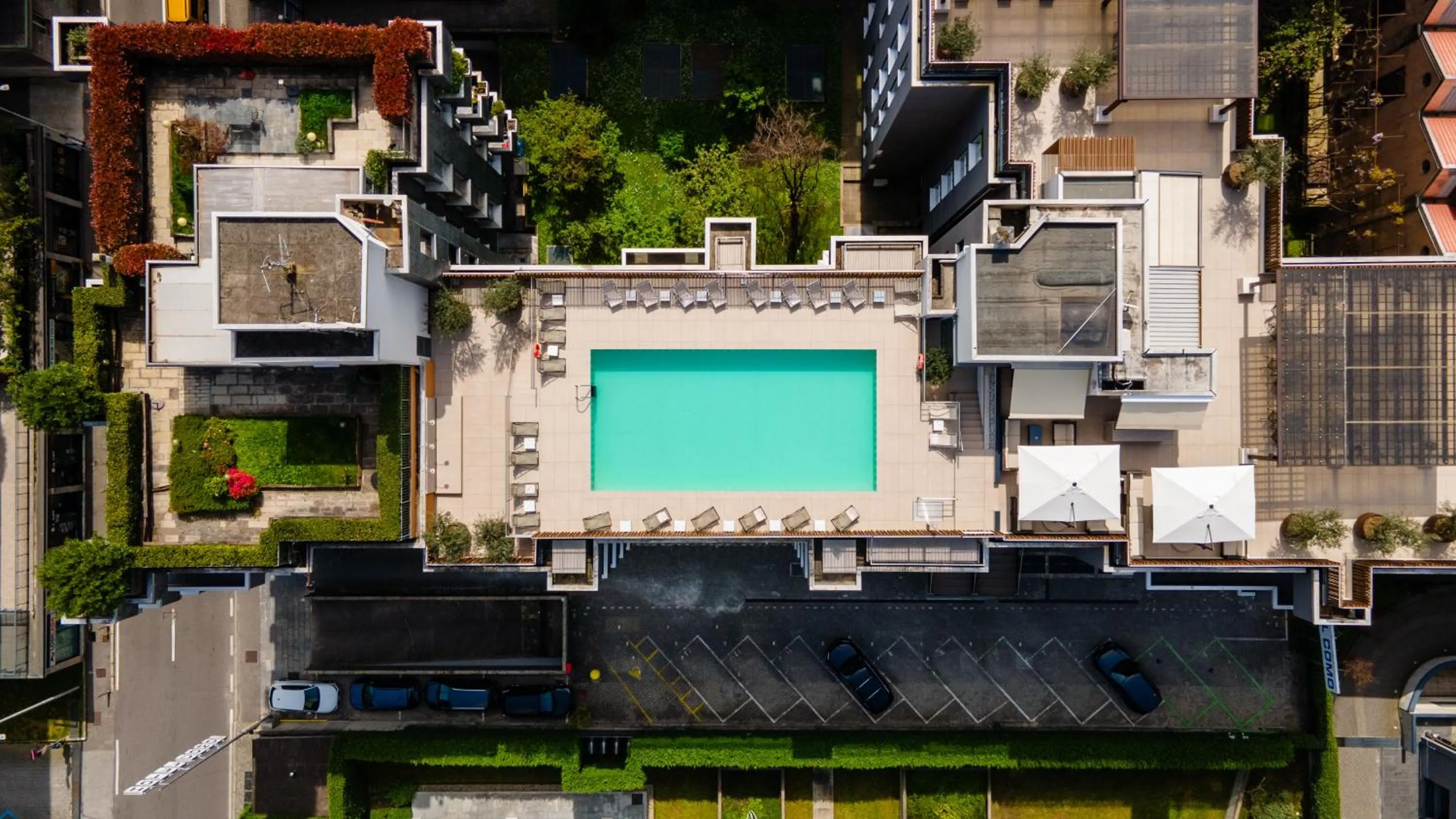 Swimming pool in Hotel Como