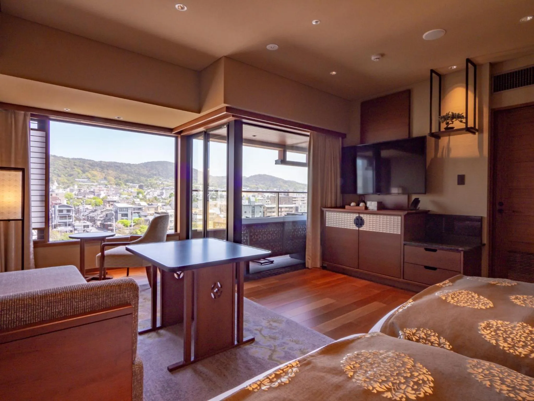 View (from property/room), Bed in Sora Niwa Terrace Kyoto Bettei