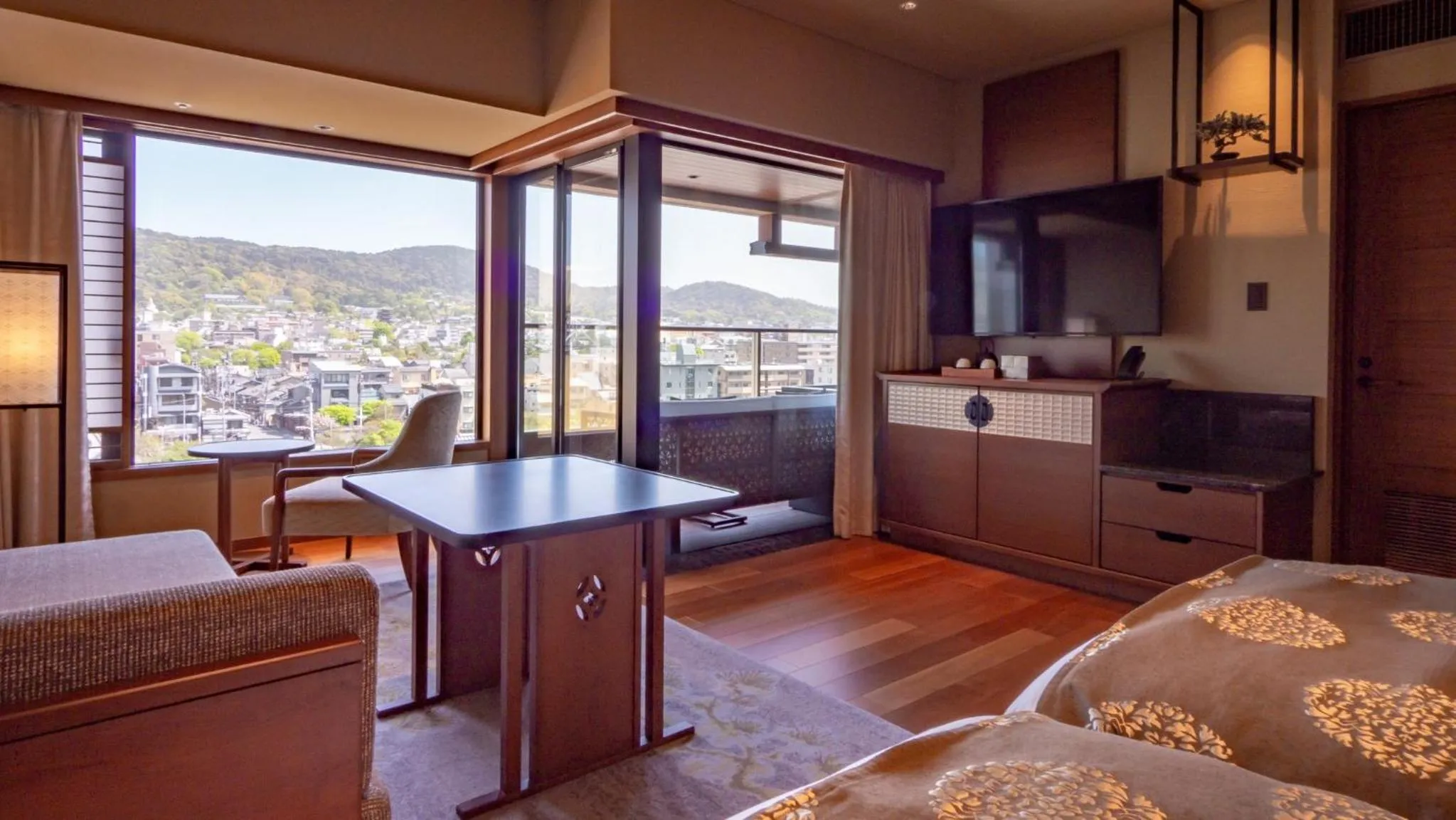 TV and multimedia, Bed in Sora Niwa Terrace Kyoto Bettei