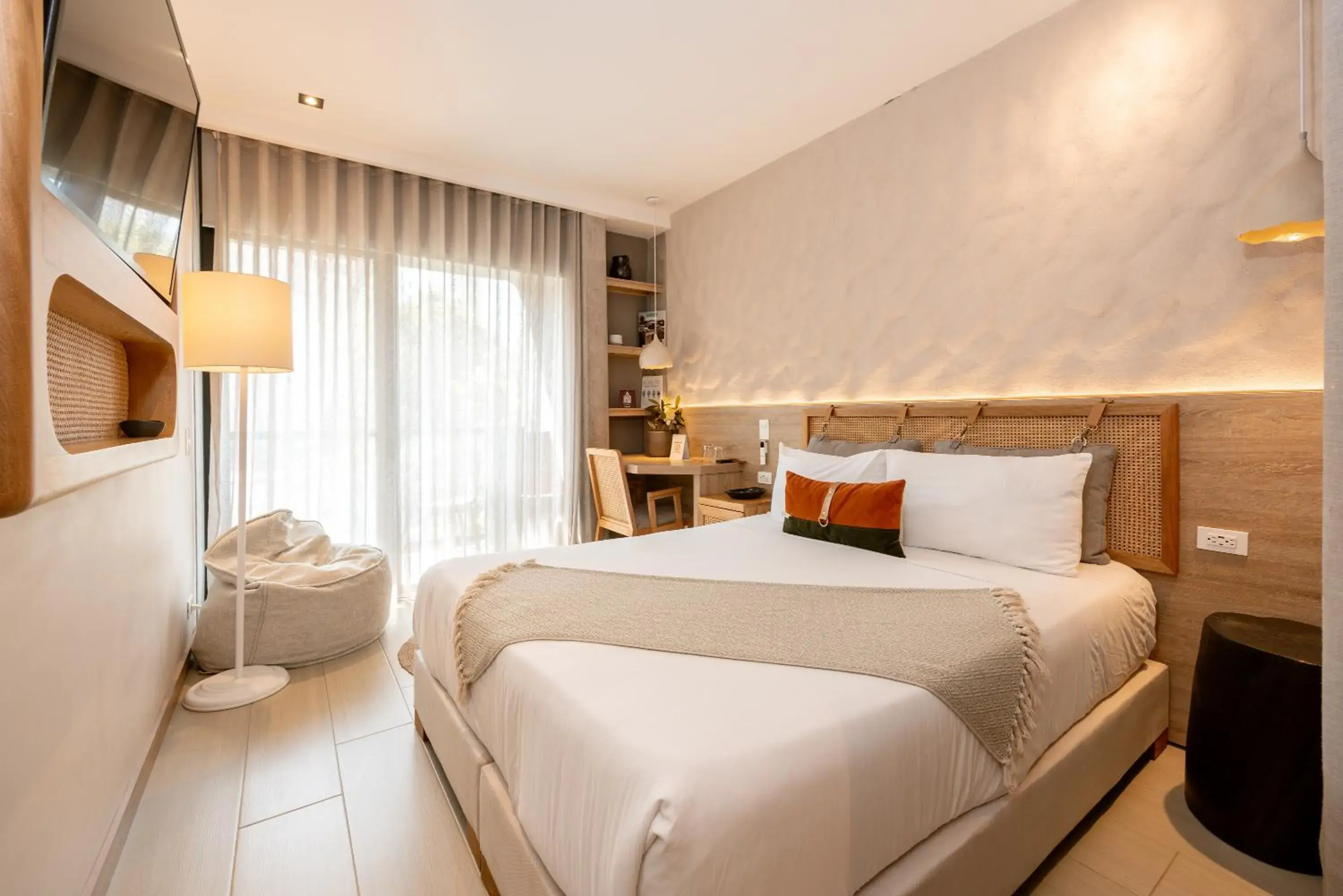 Queen Room in Landmark Hotel Queen Room in Landmark Hotel