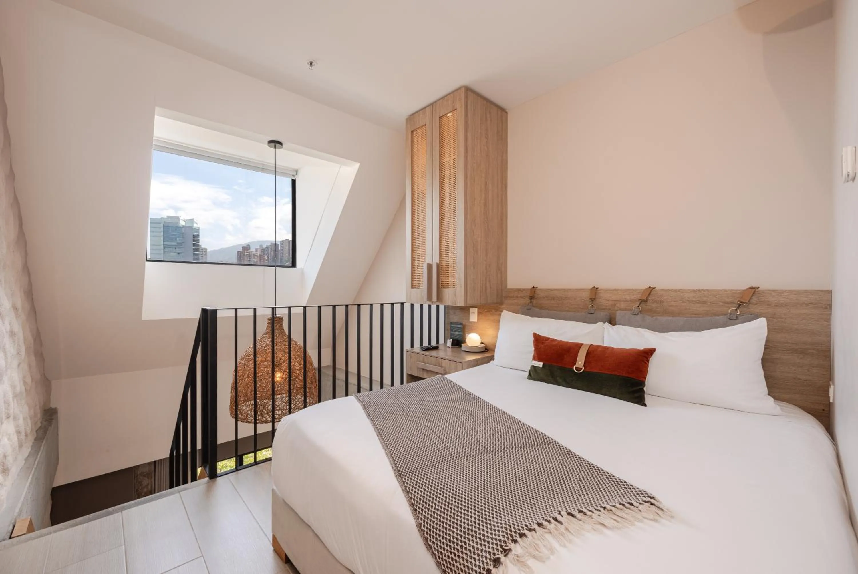 Bedroom, Bed in Landmark Hotel