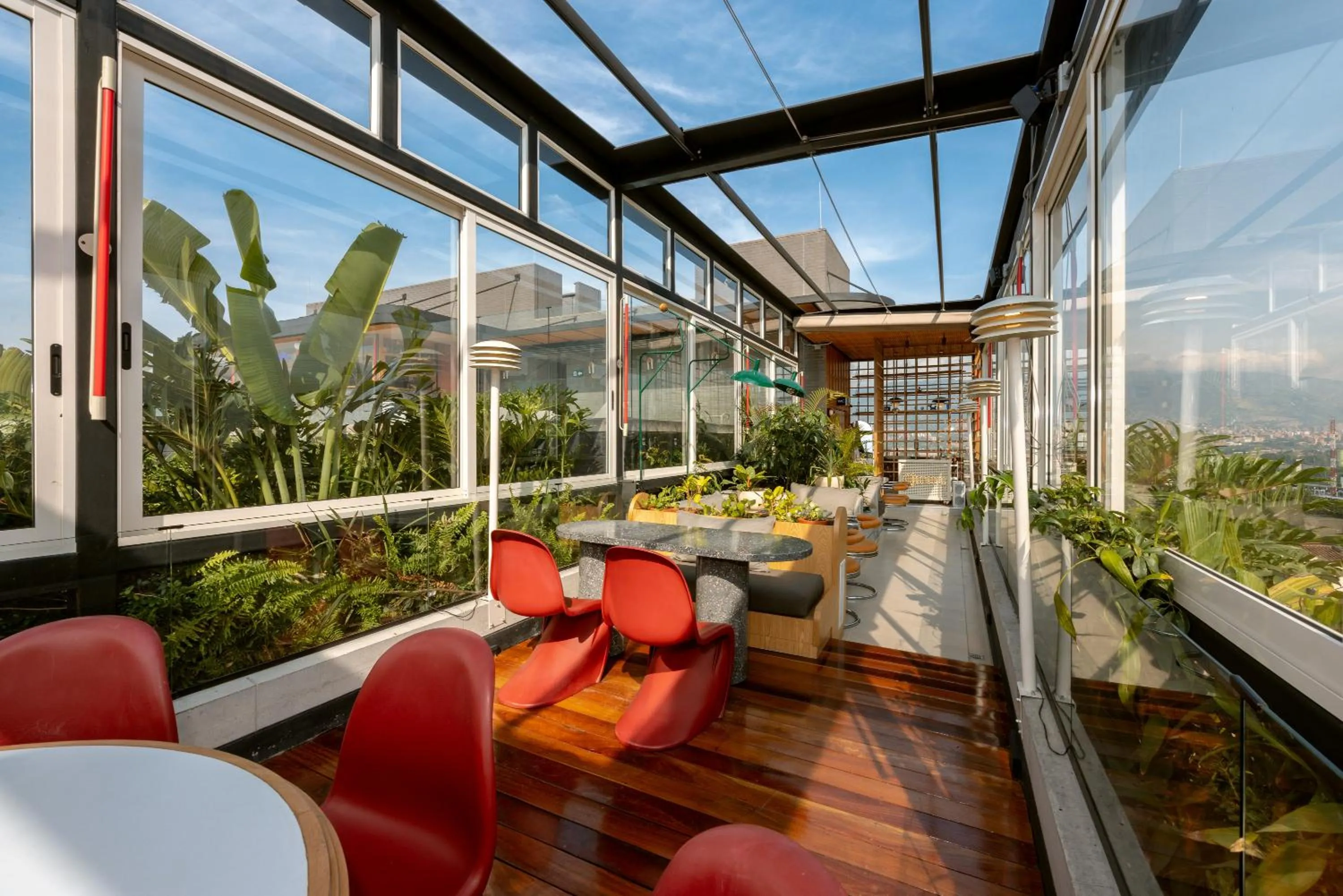 Lounge or bar in Landmark Hotel