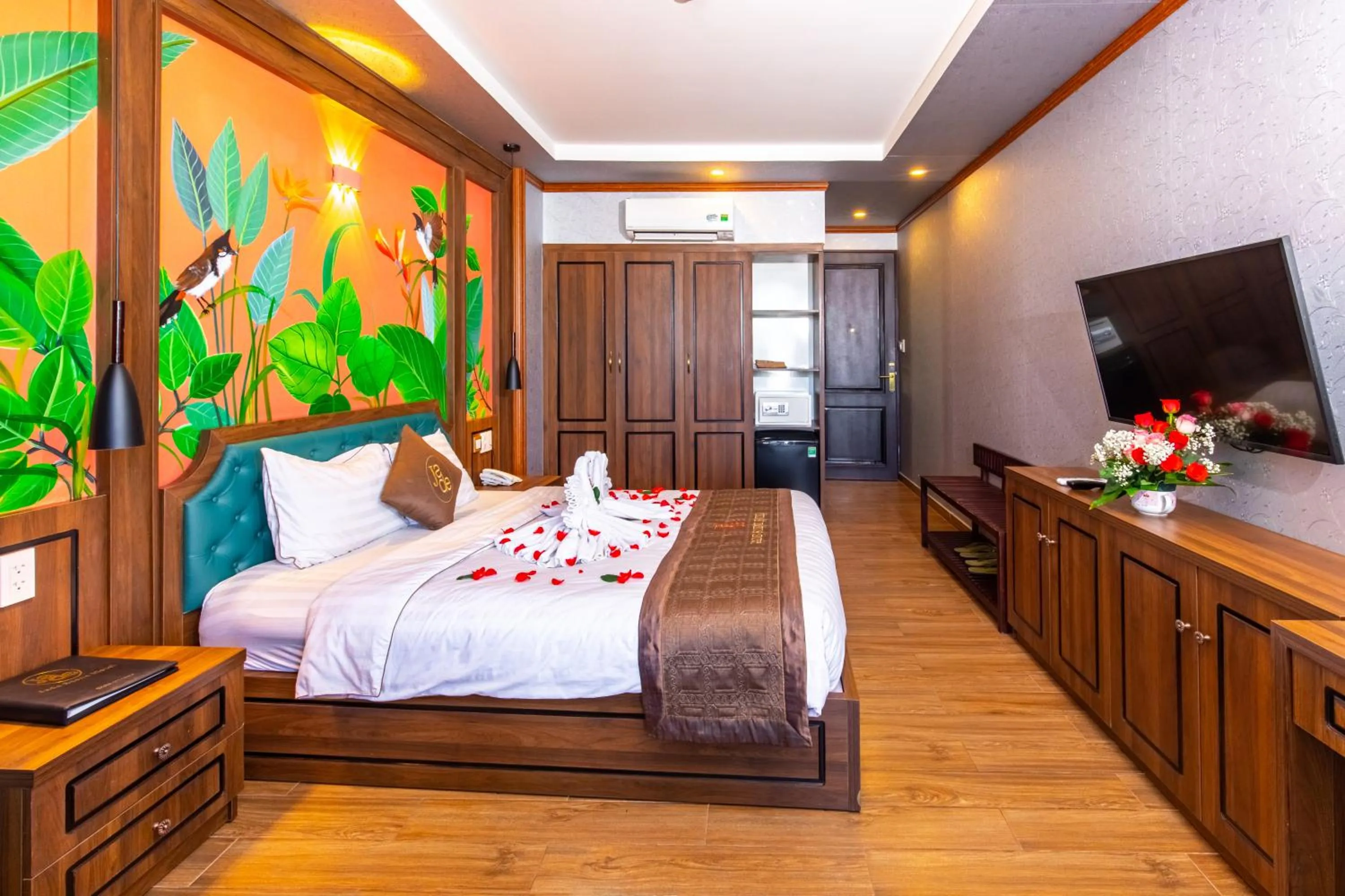 Bed in Jade Scene Hotel