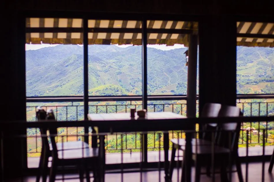 Seating area in The Mong Village Resort & Spa