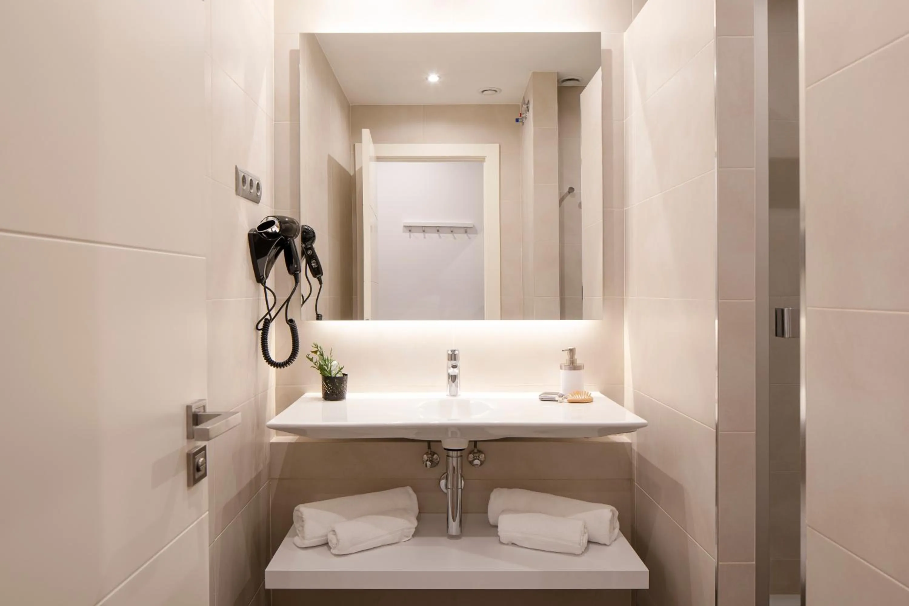 Bathroom in Aspasios Market Balconies Apartments