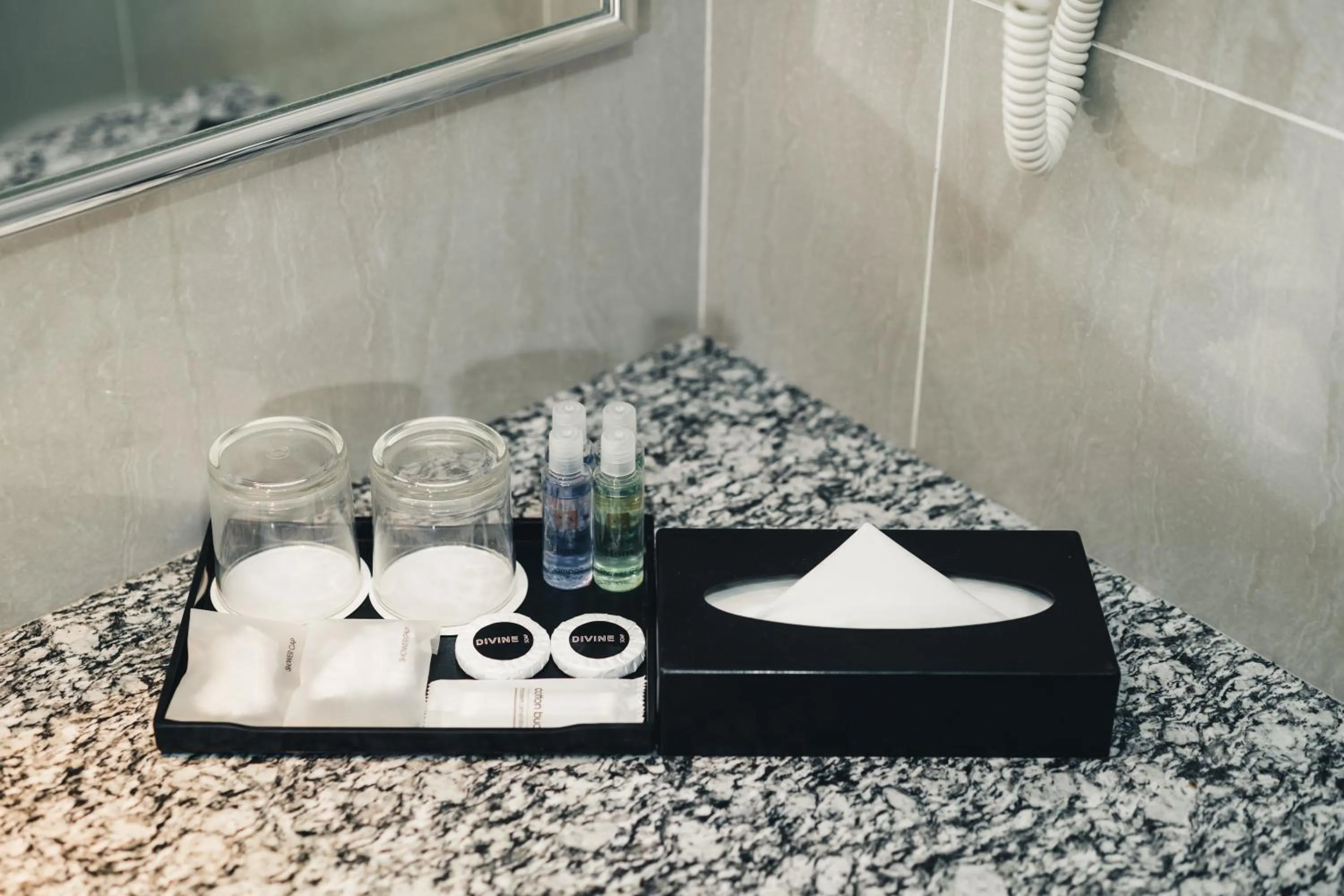 Toilet in Le'venue Hotel