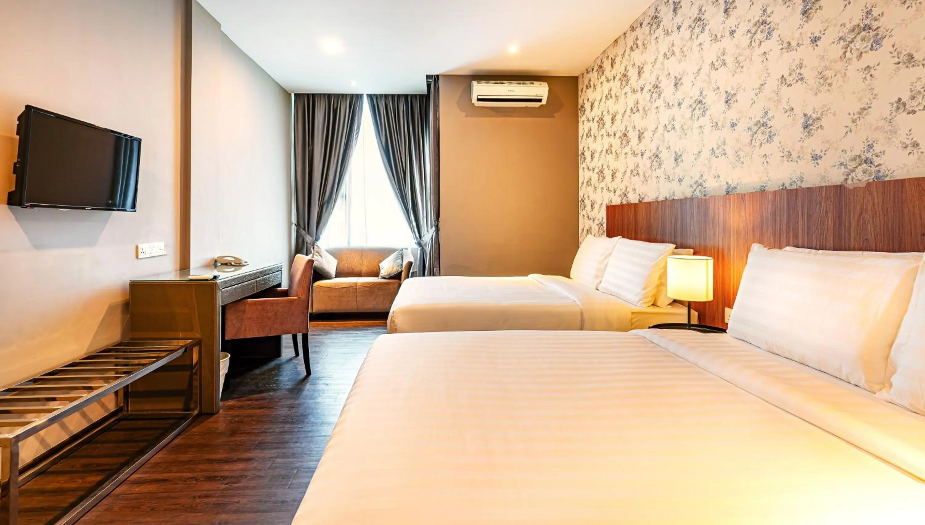 Bedroom, Bed in Le'venue Hotel