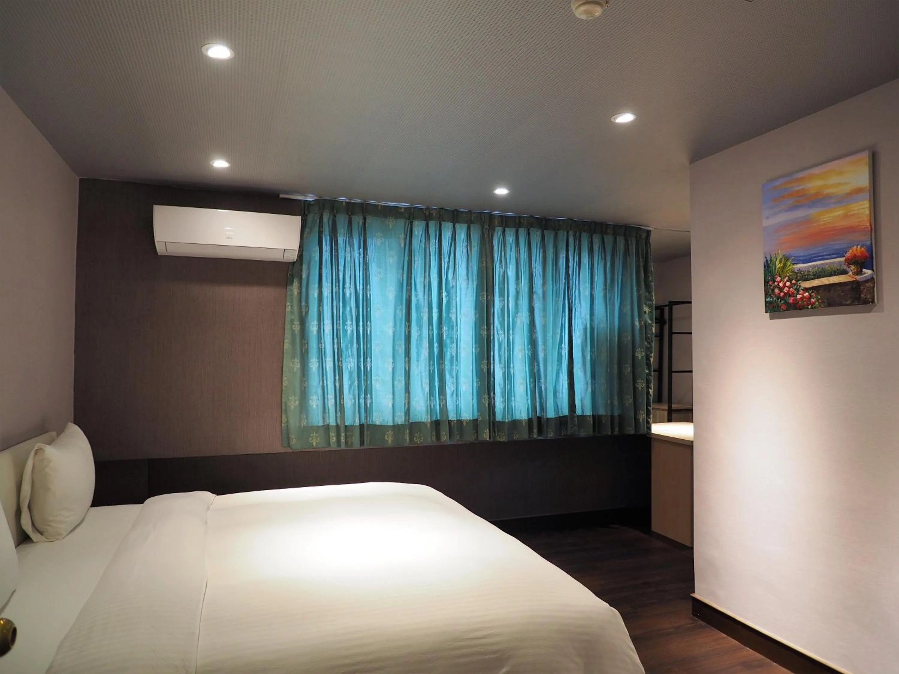 Bed in Day Chen Hotel