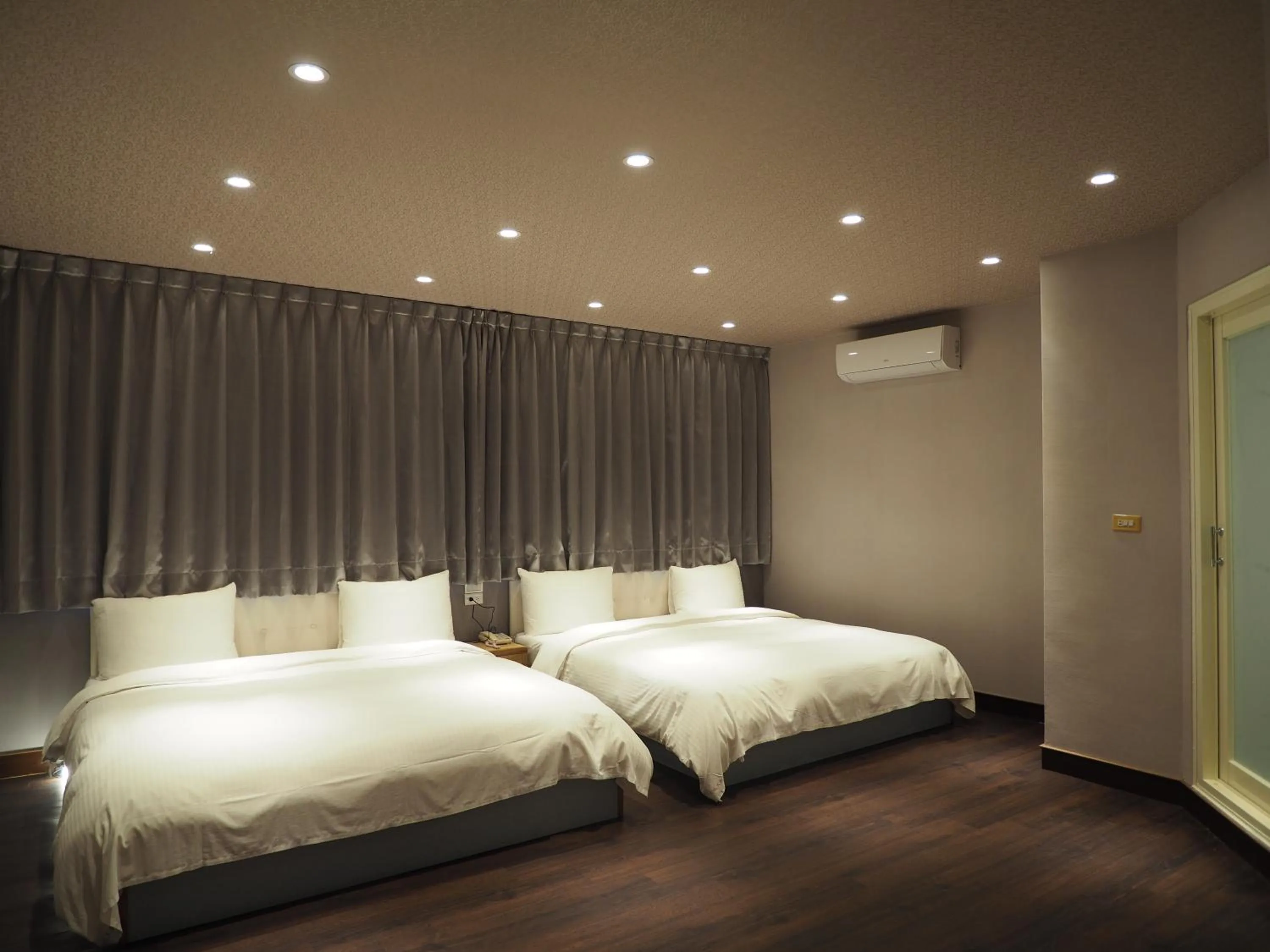 Bed in Day Chen Hotel