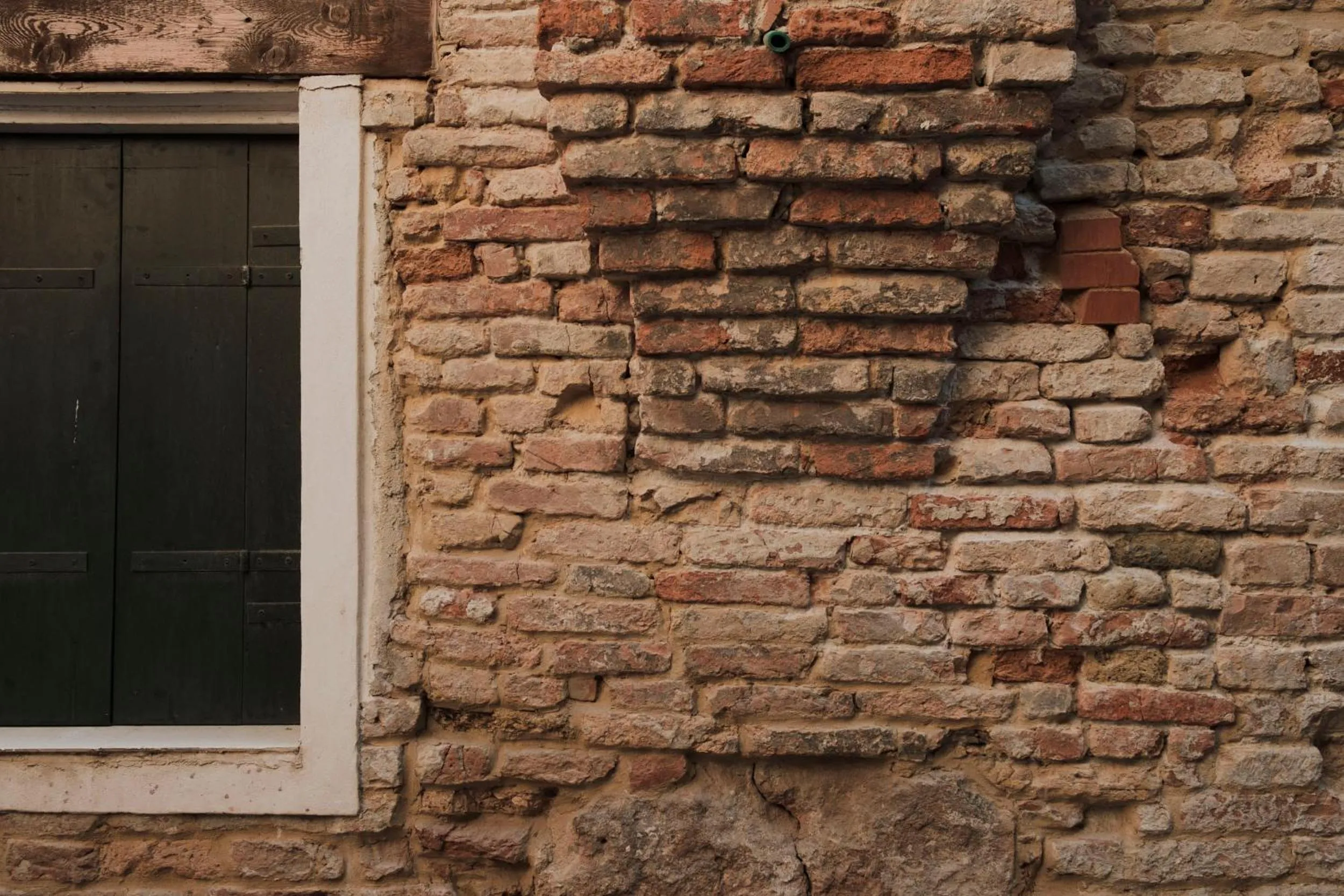 Property building in Ca' Pozzo Inn