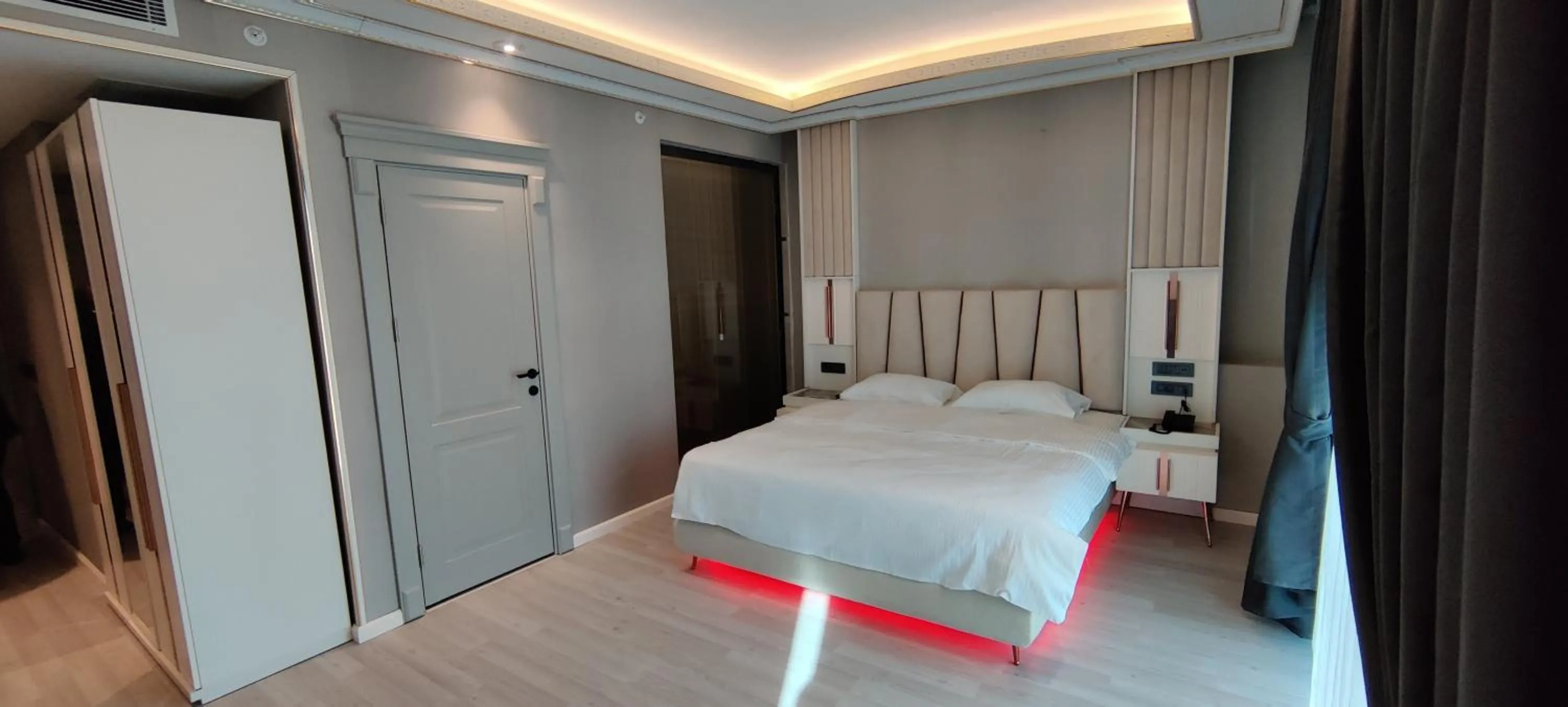 Bedroom, Bed in ANEMON MARDIN OTEL