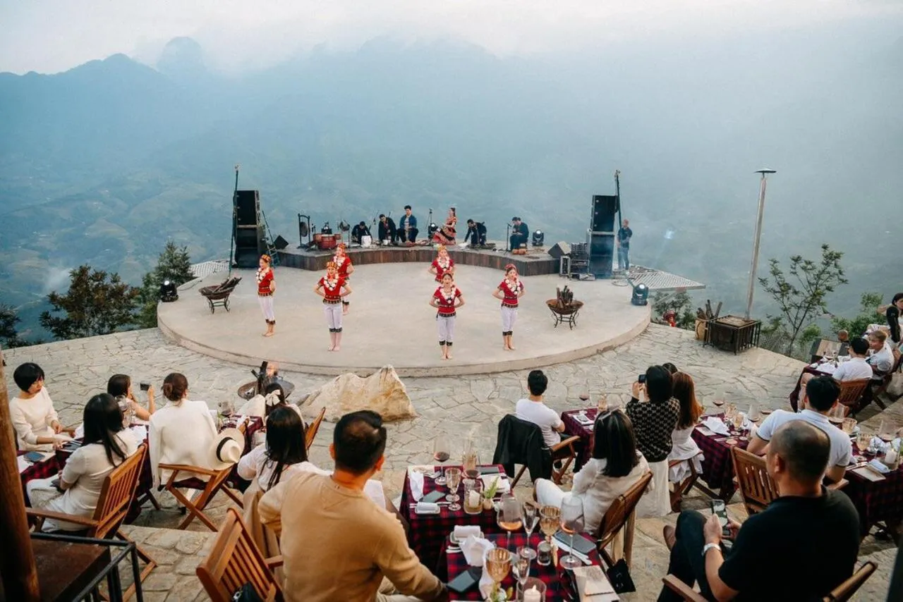 Ville De Mont Mountain Resort