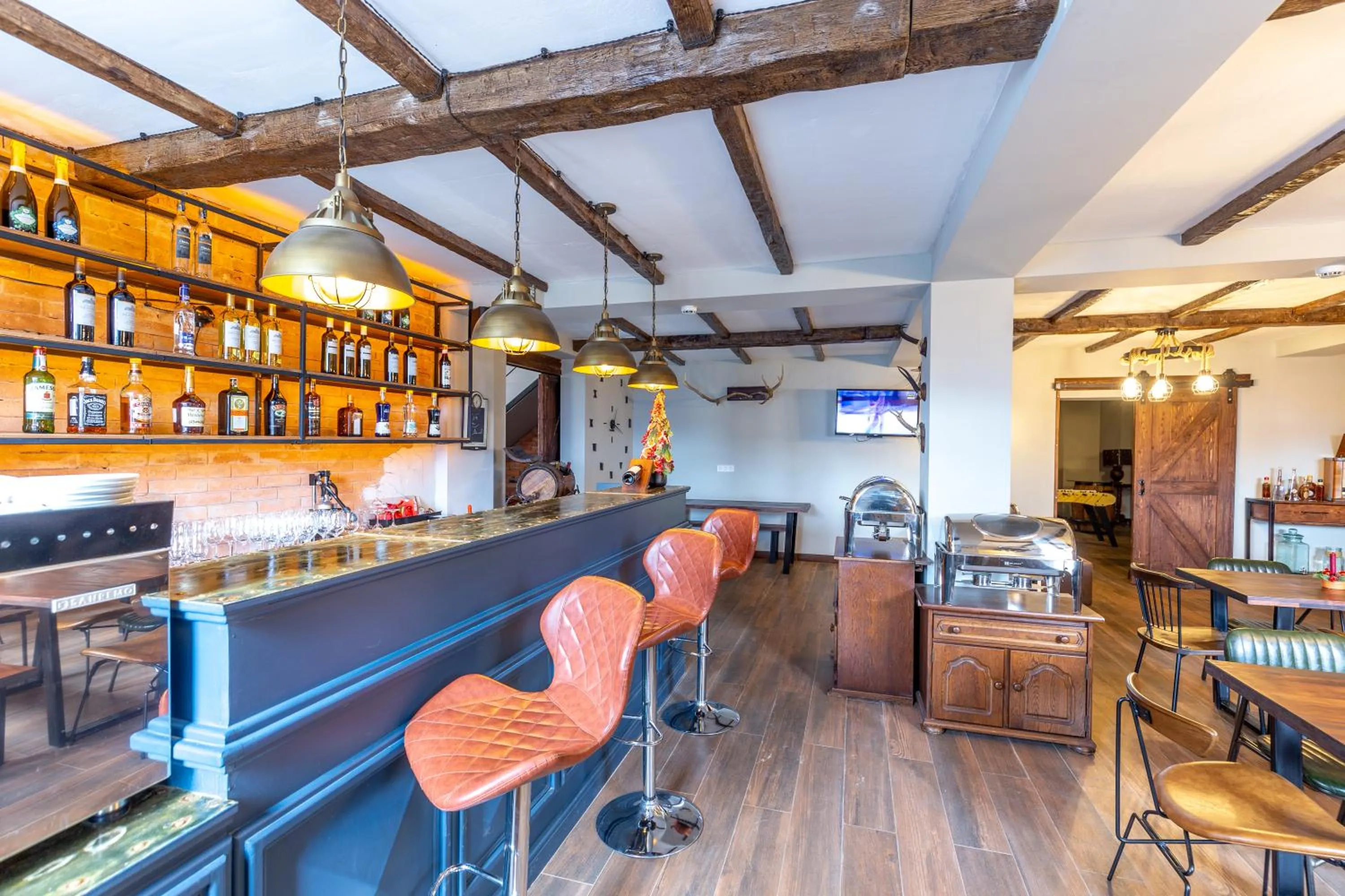 Restaurant/places to eat in Pine Chalets by KA Group