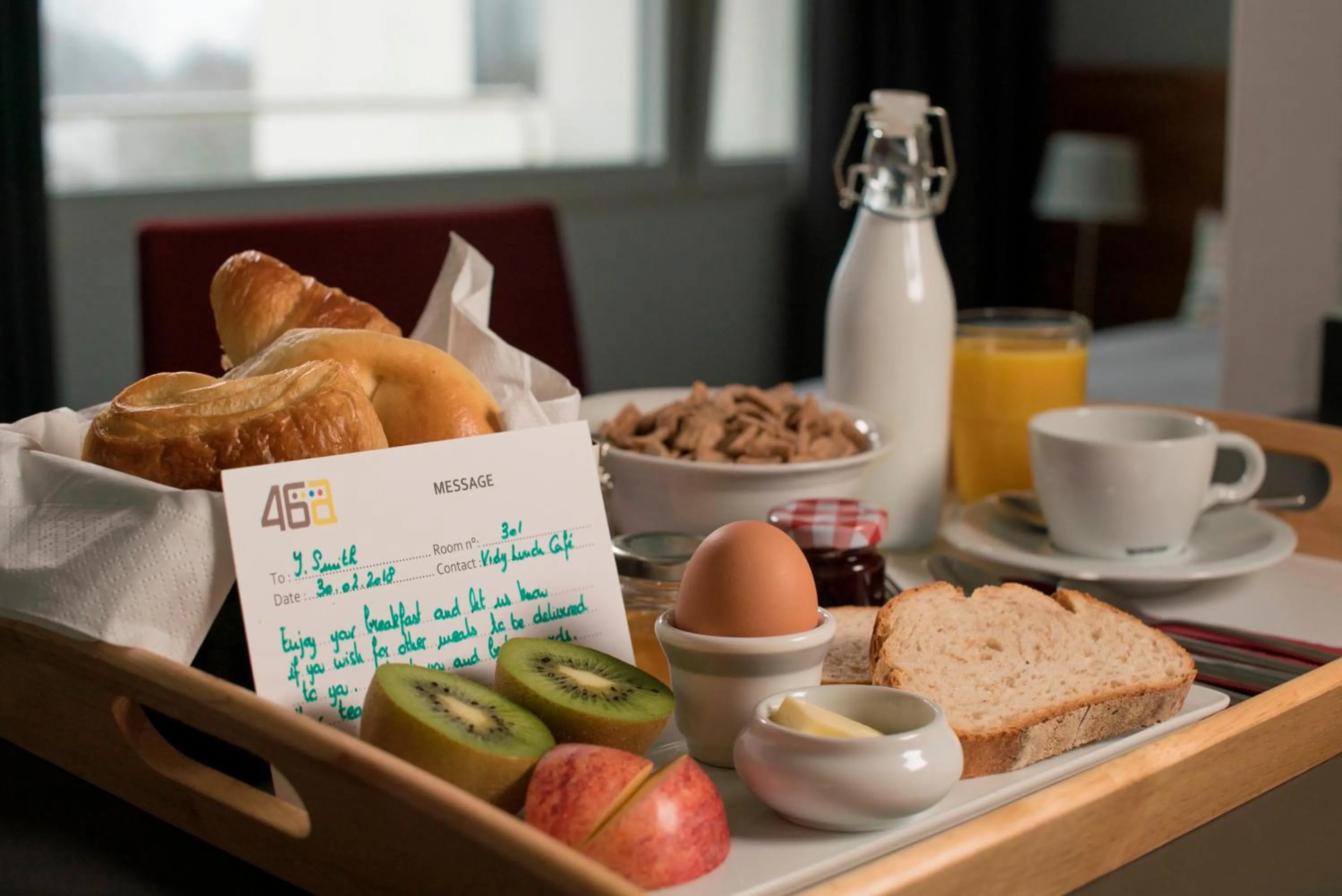 Lunch in Apart'Hotel 46a