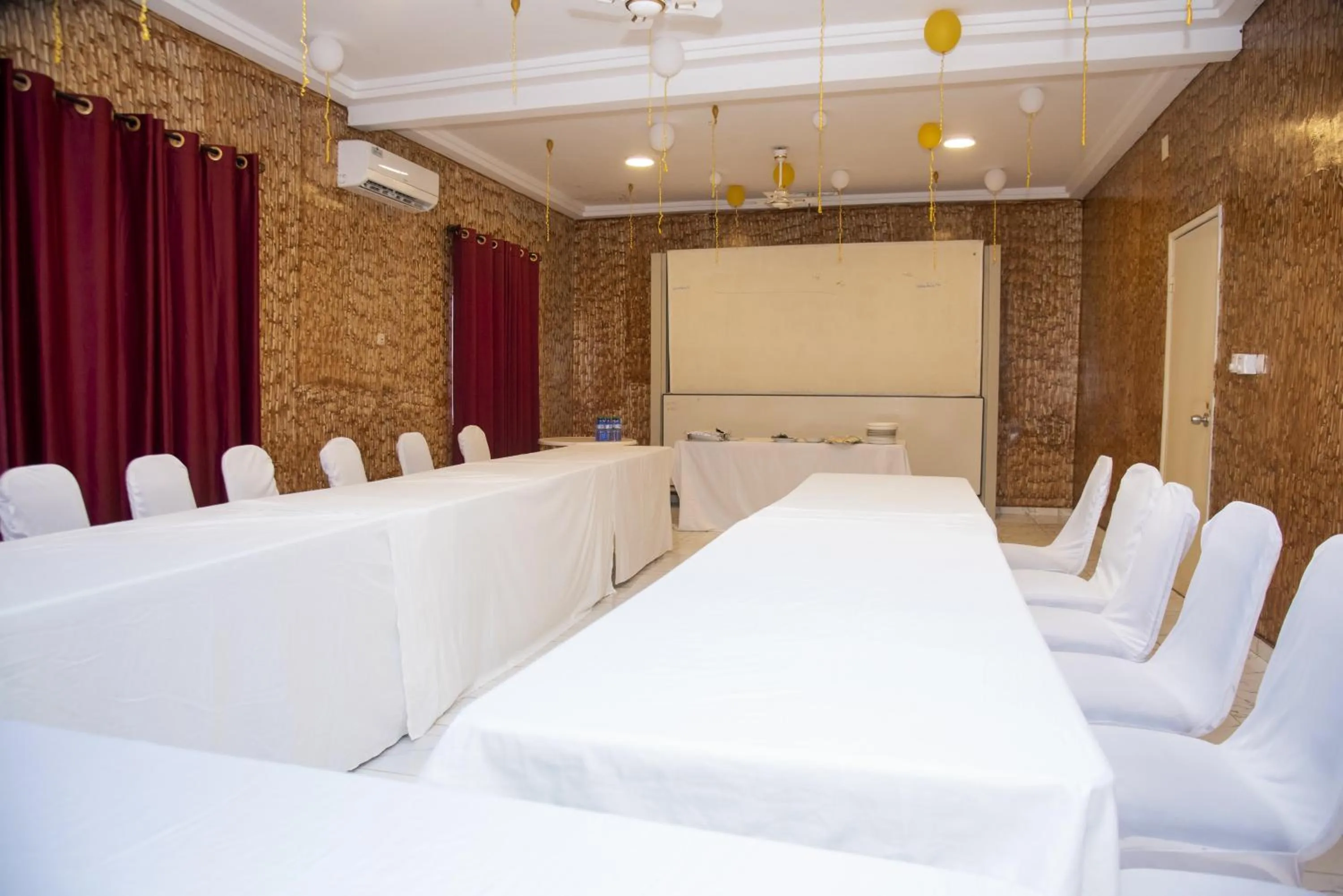 Meeting/conference room in Hôtel Saint Lazaros