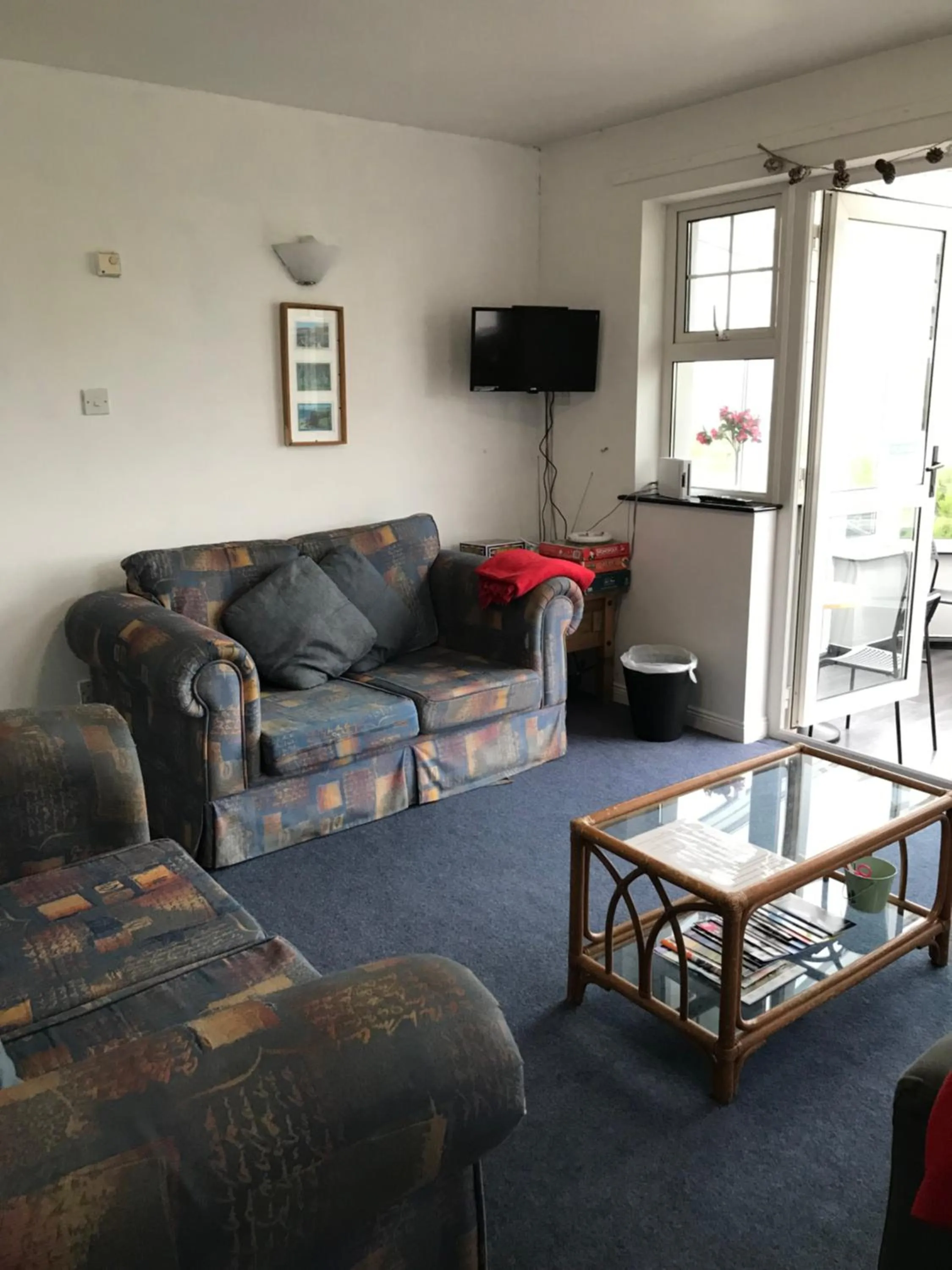 Living room in Finn McCools Giants Causeway Hostel