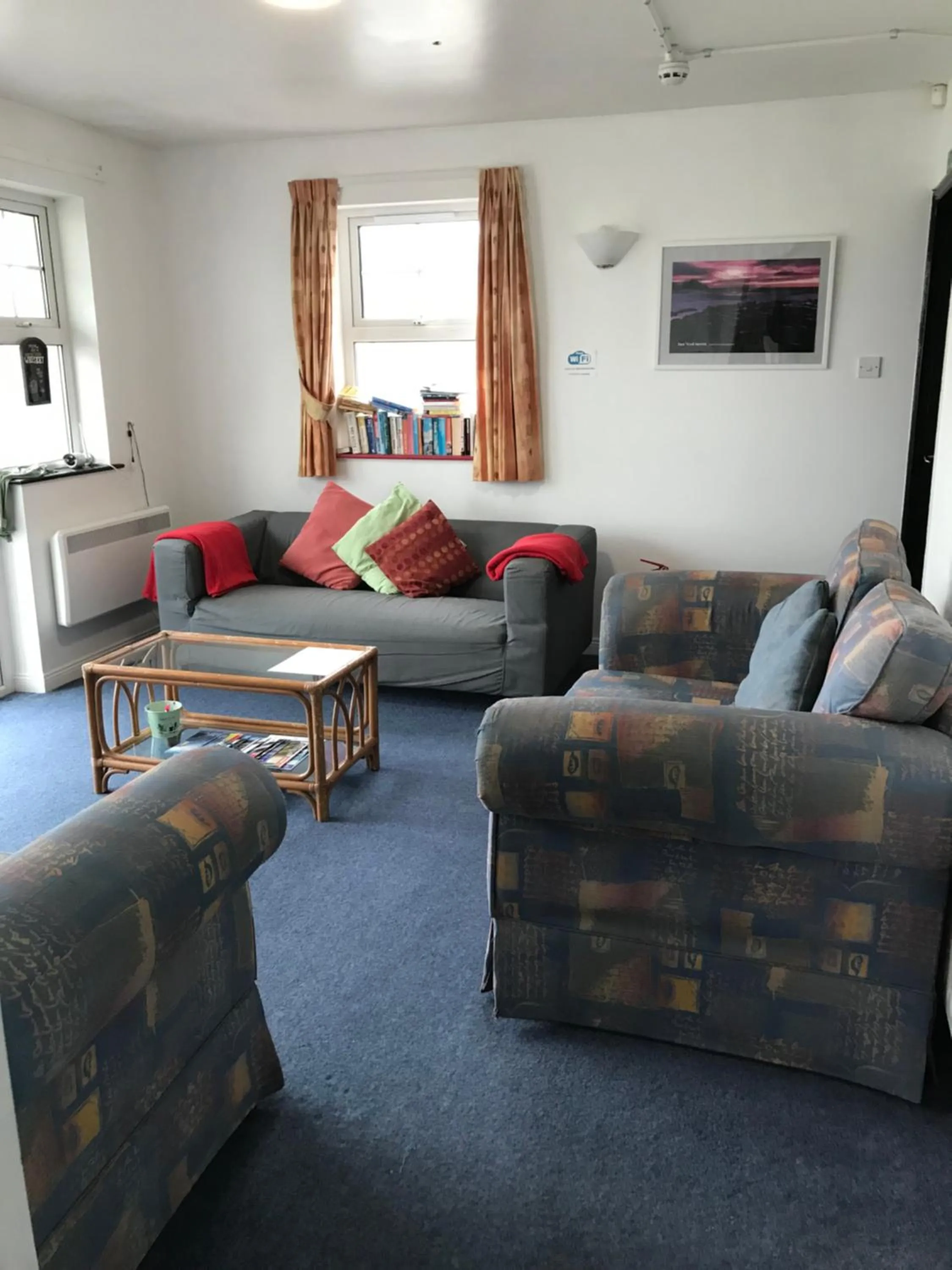 Living room in Finn McCools Giants Causeway Hostel