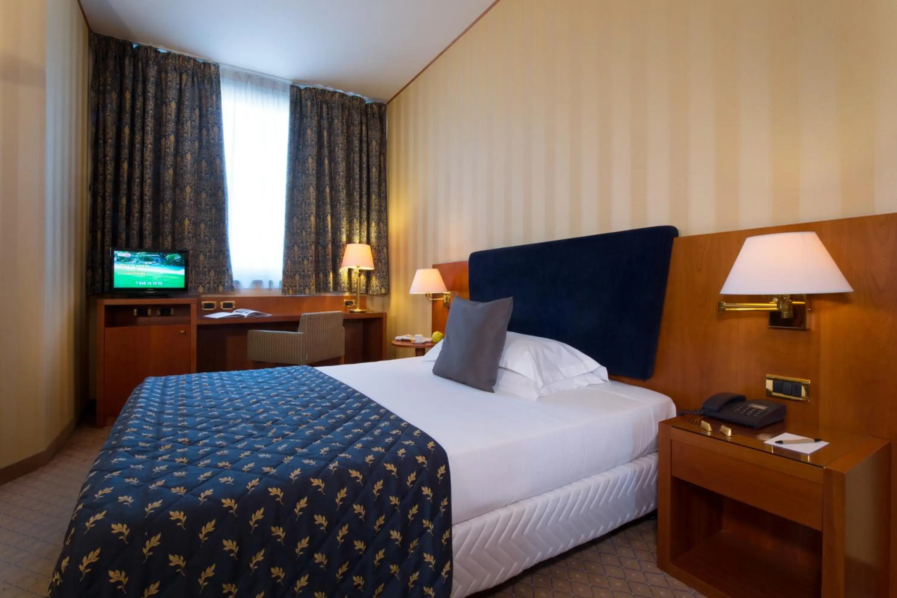 Superior Single Room in Hotel Parma & Congressi Superior Single Room in Hotel Parma & Congressi
