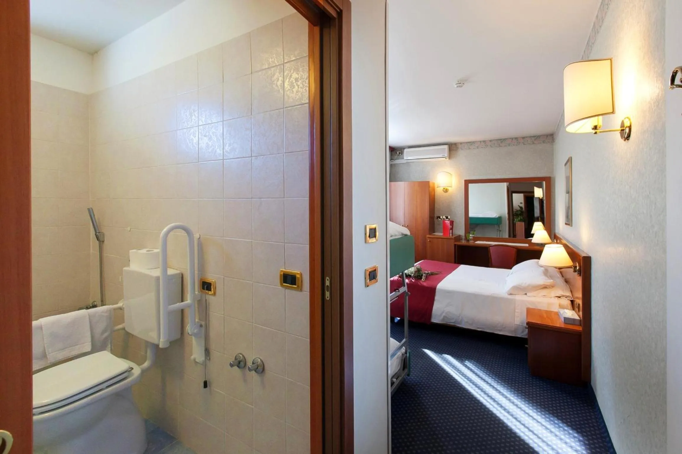 Bathroom in Hotel Kappa