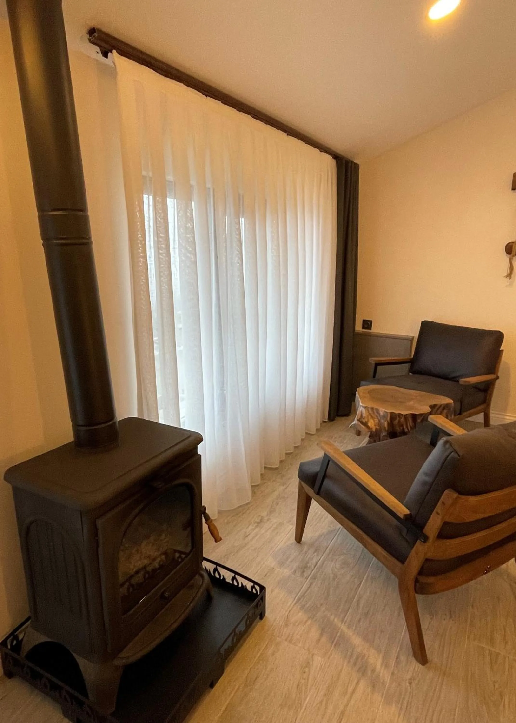 Seating area in Masklavi