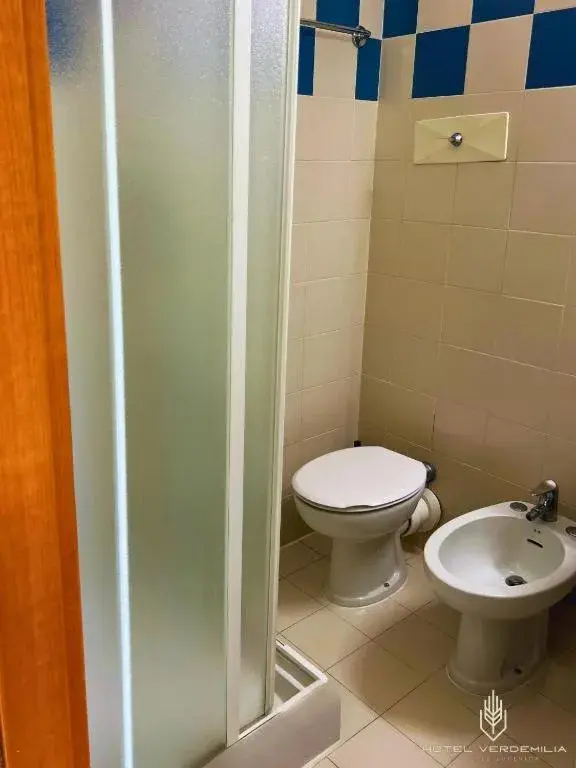 Standard Triple Room in Verdemilia Hotel Standard Triple Room in Verdemilia Hotel