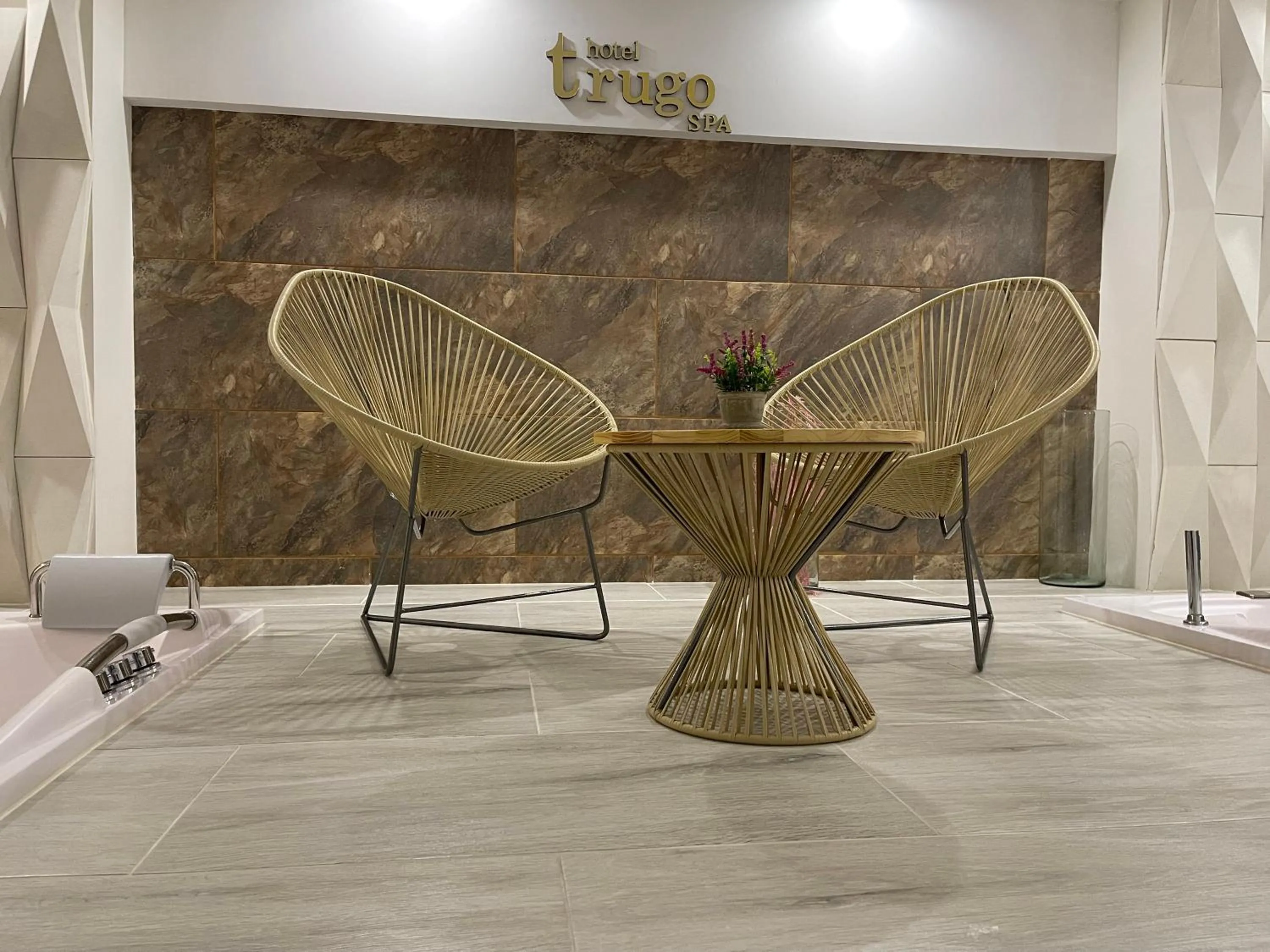 Seating area in Trugo Luxury Rooms