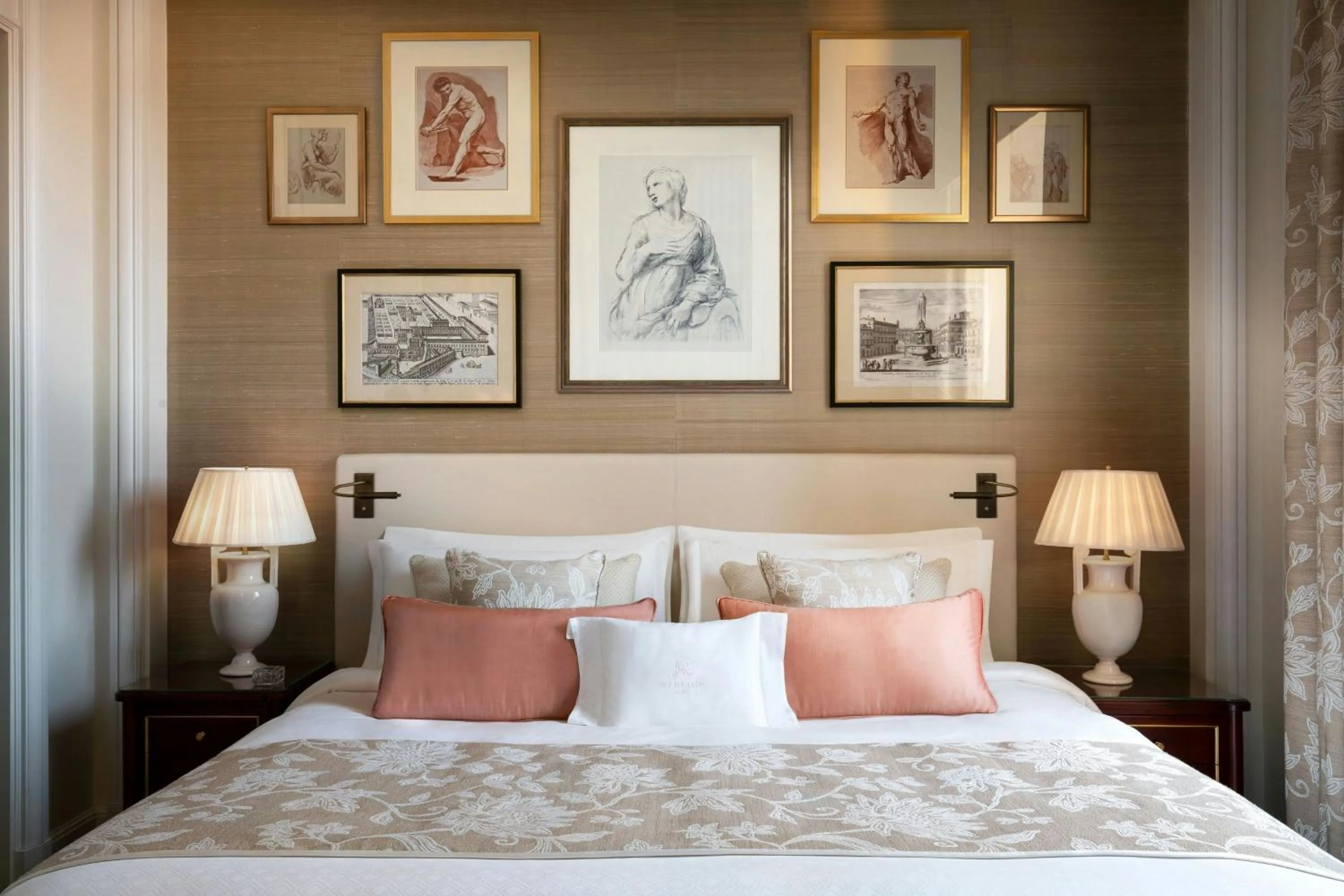 Bedroom, Bed in The St. Regis Rome