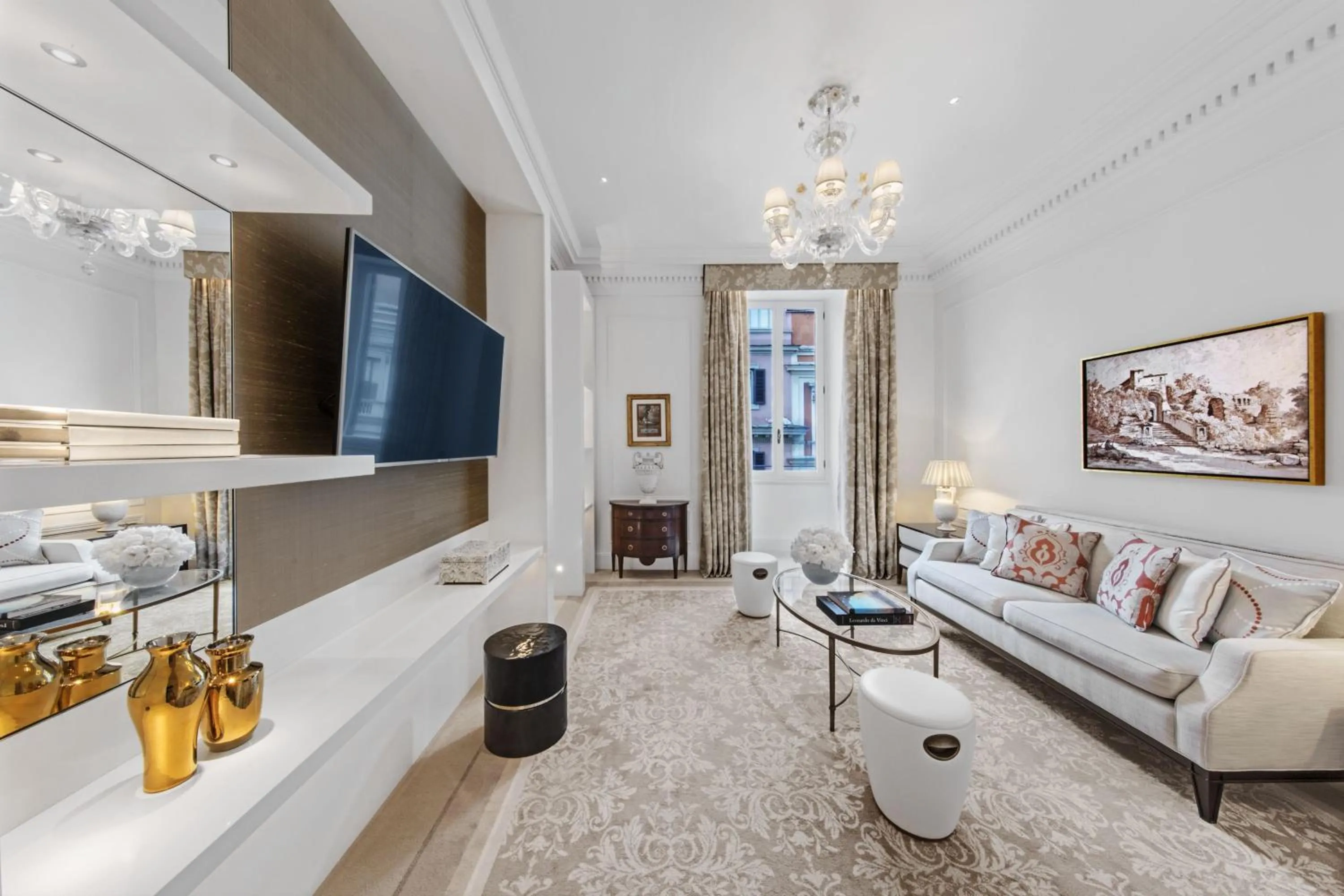 Photo of the whole room in The St. Regis Rome