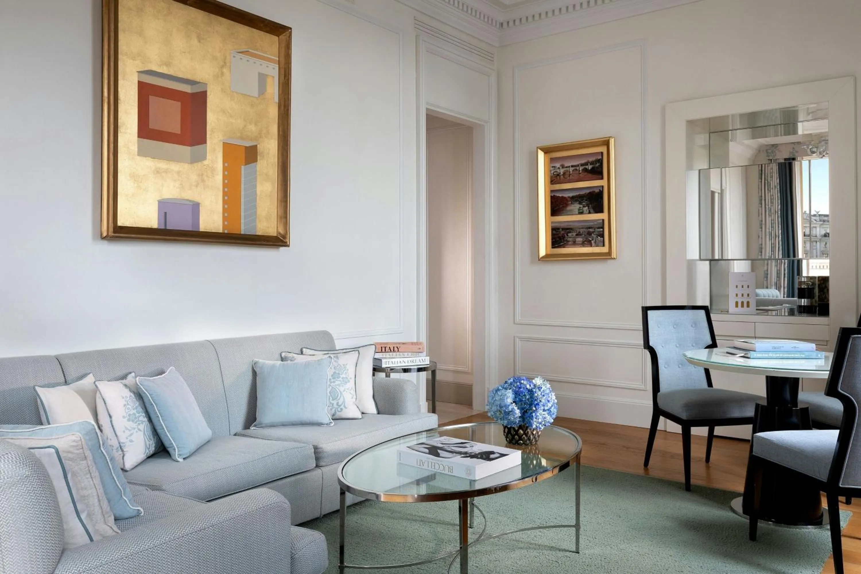 Photo of the whole room in The St. Regis Rome