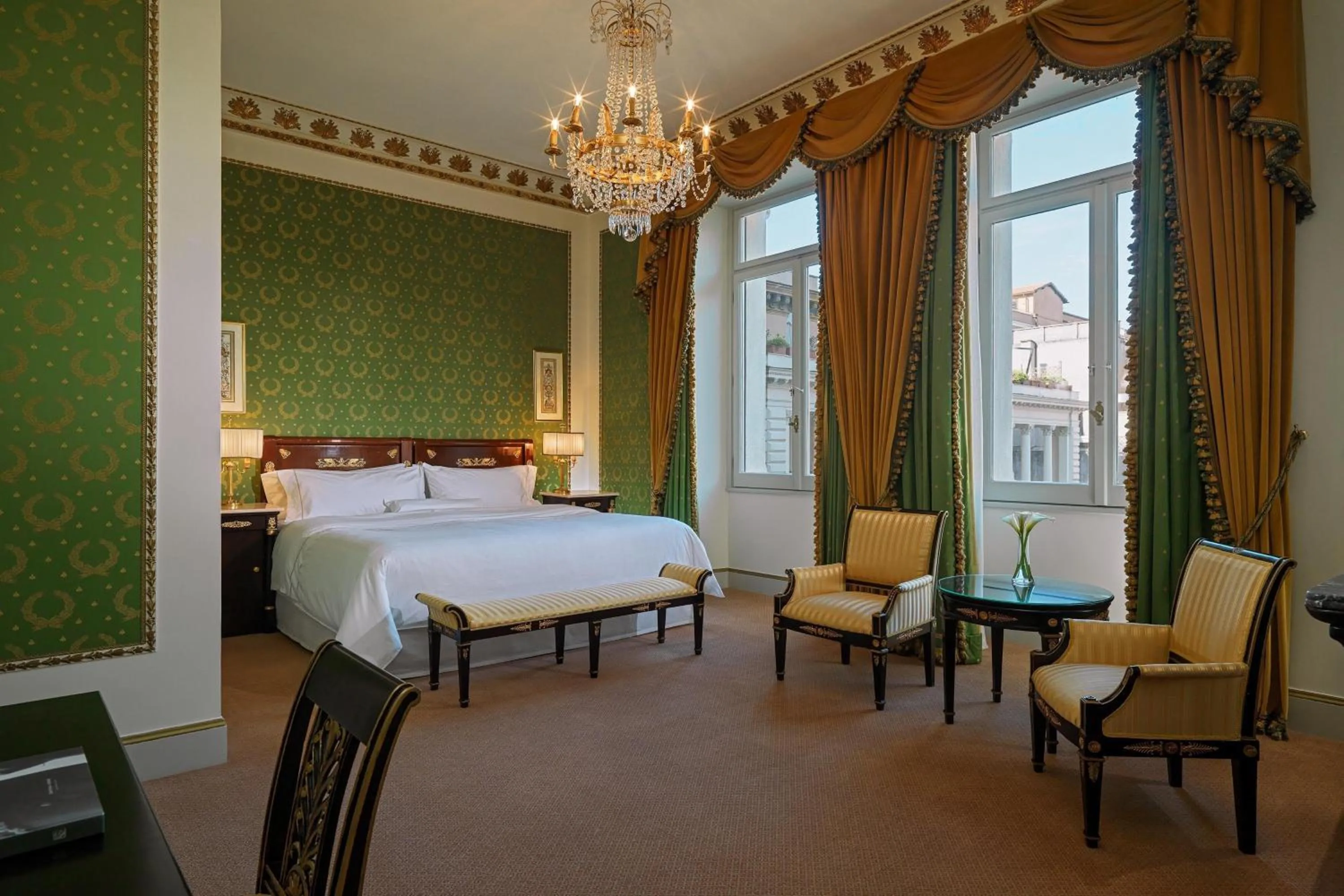 Photo of the whole room, Bed in The Westin Excelsior, Rome