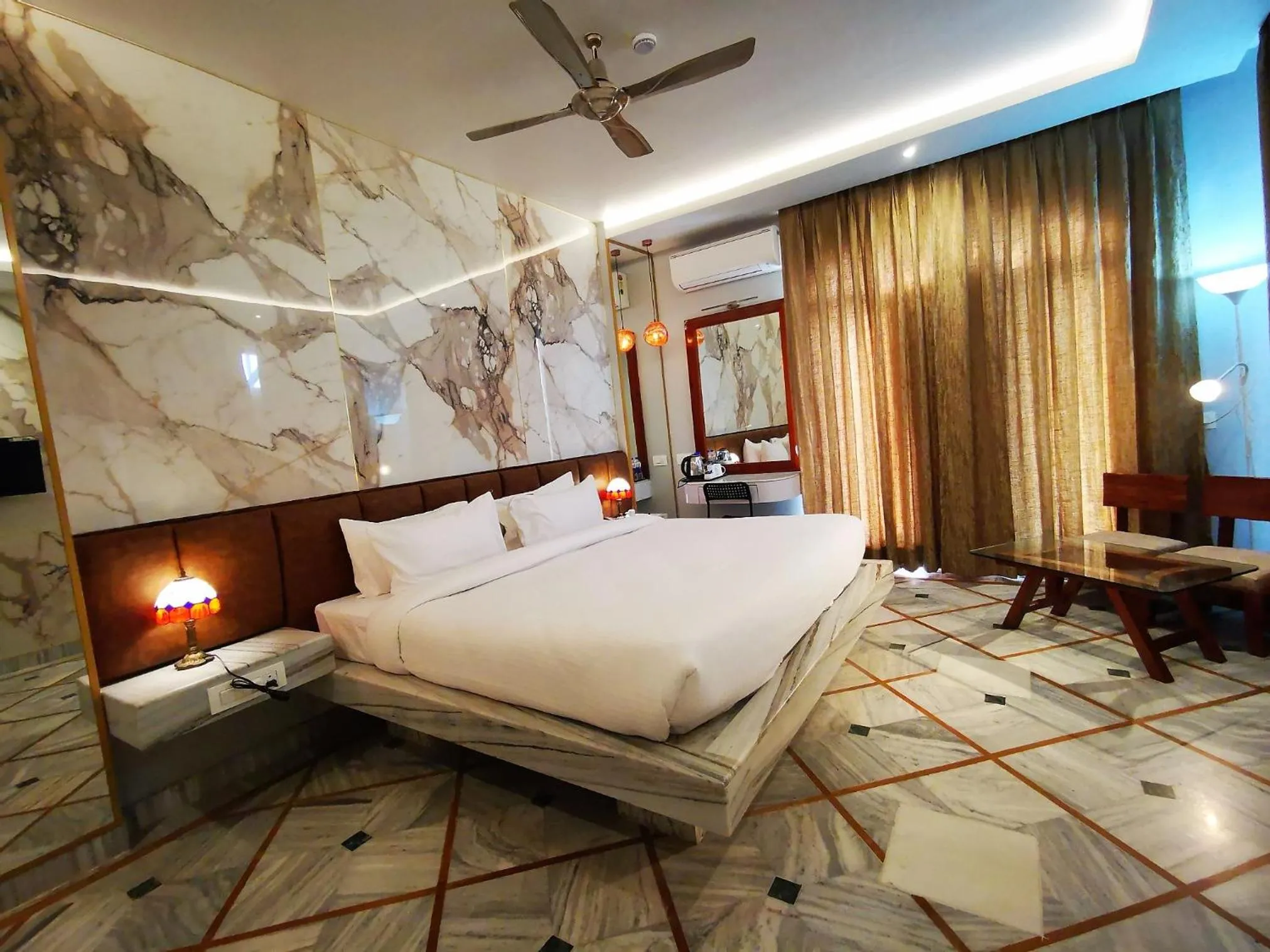 Photo of the whole room, Bed in HOTEL RIO BENARAS