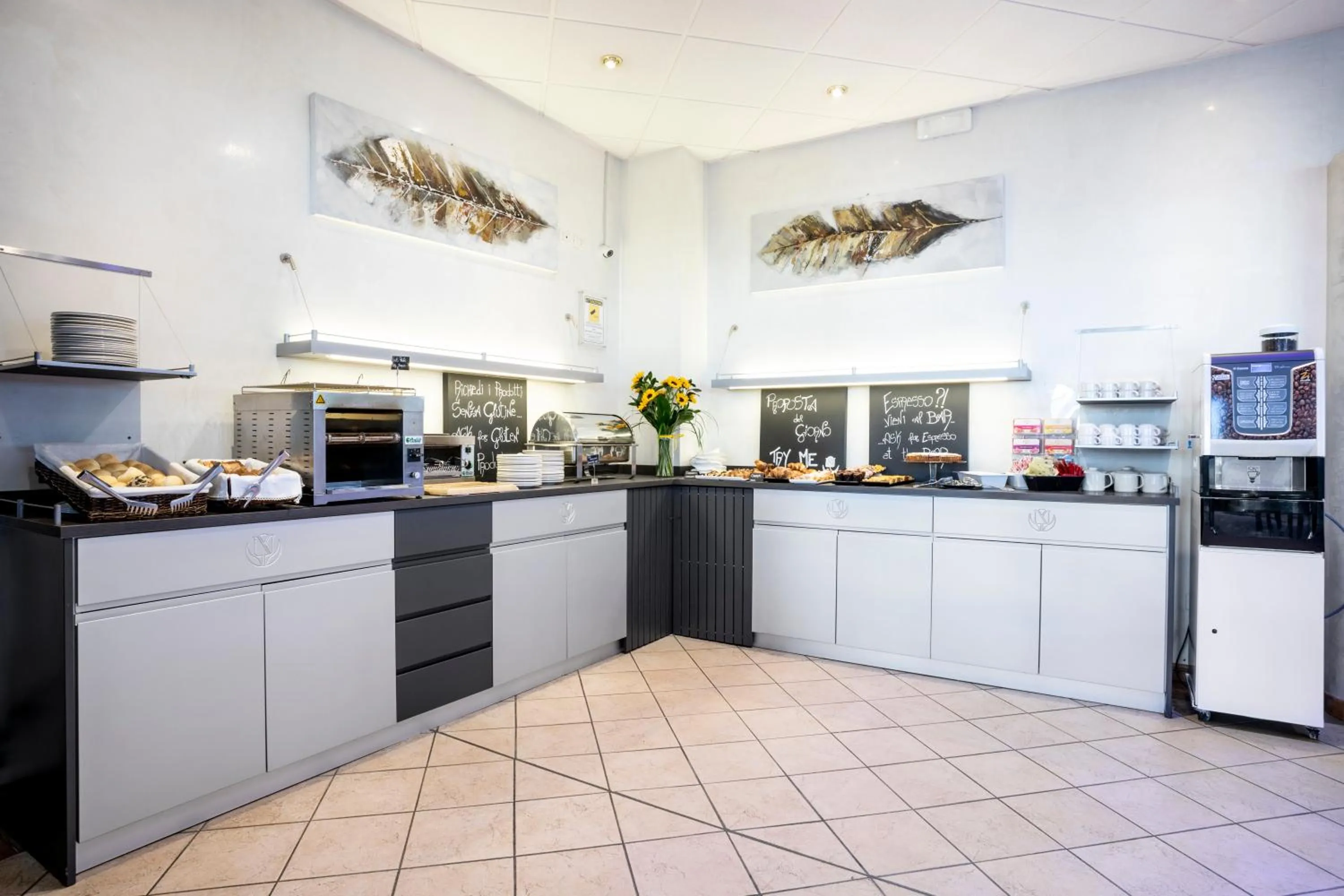 Restaurant/places to eat in Tulip Inn Padova