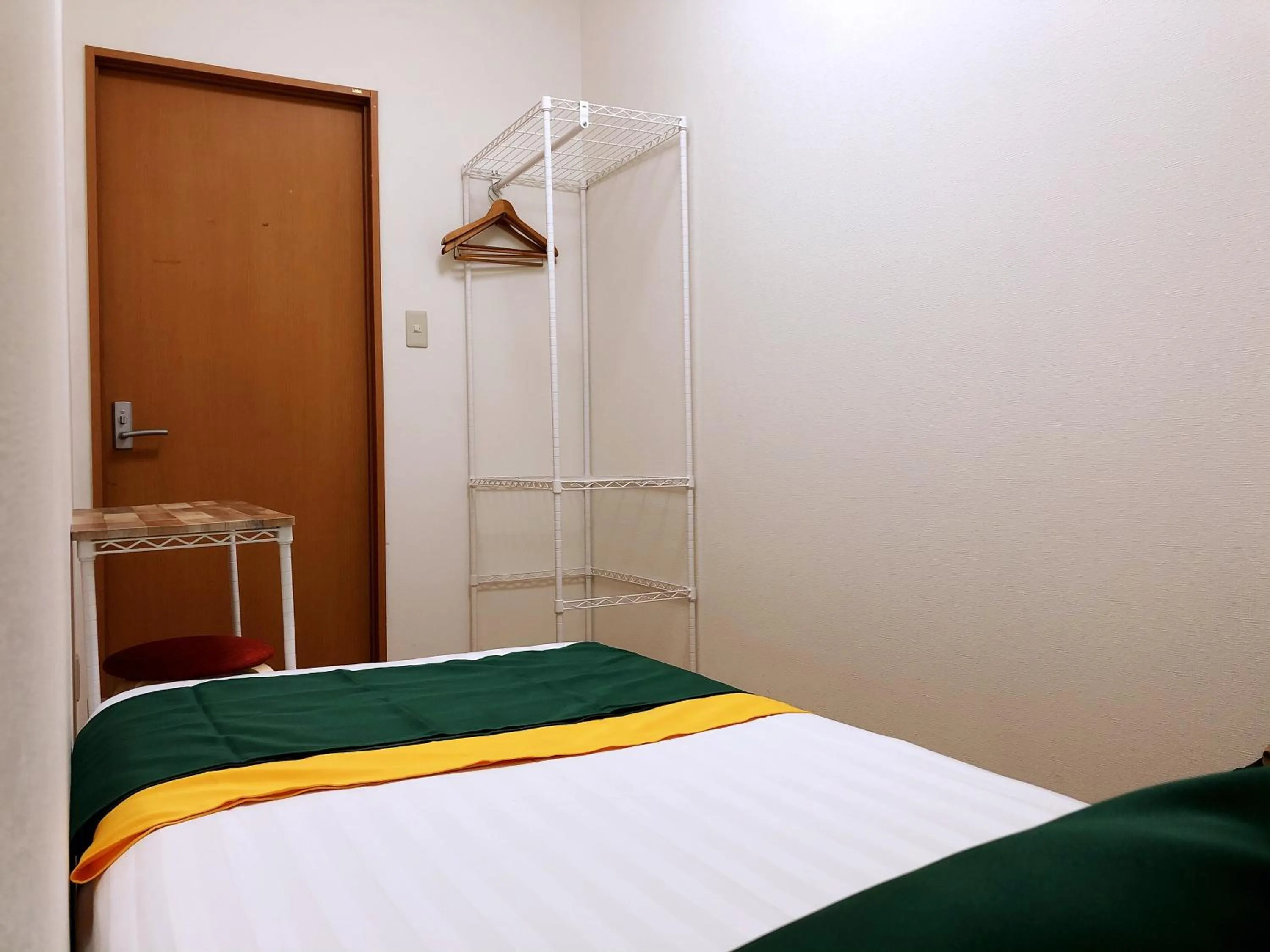 Photo of the whole room, Bed in E JOY INN-West Shinjuku Branch