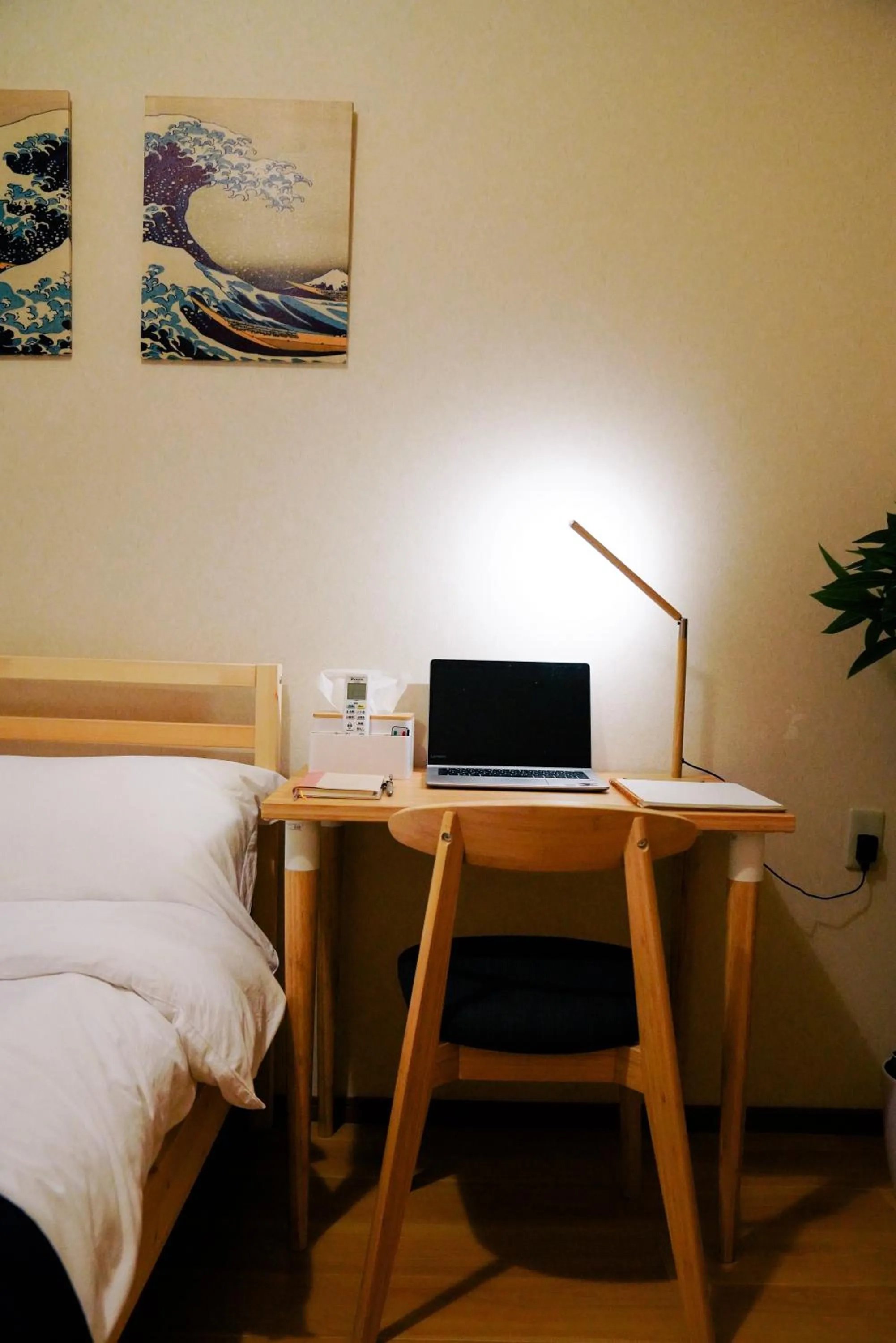 Bed in E JOY INN-West Shinjuku Branch