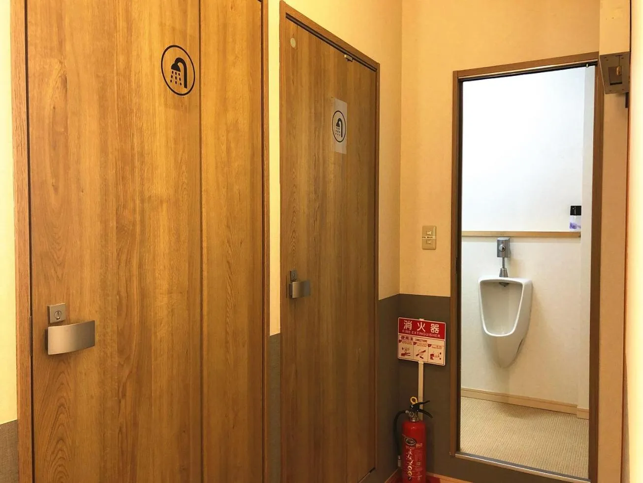 Shower in E JOY INN-West Shinjuku Branch