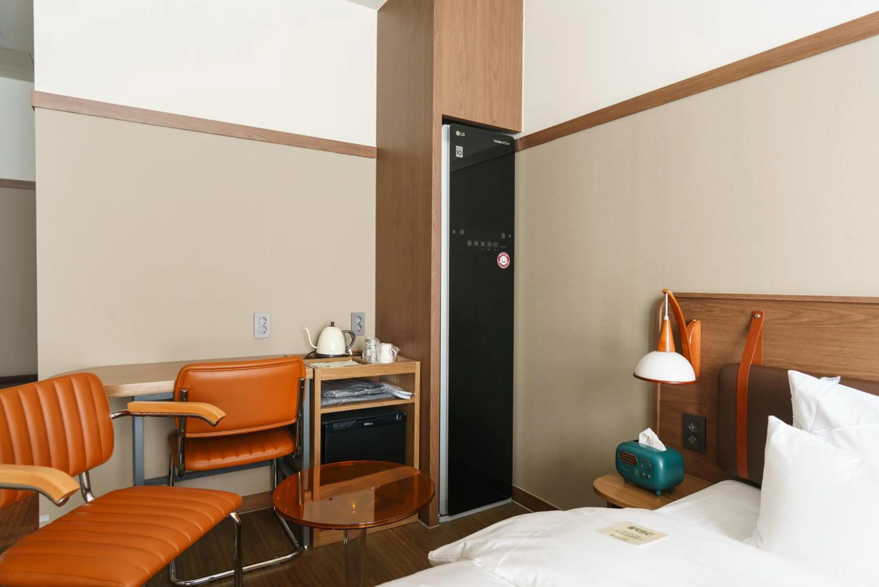 Seating area, Bed in Yangju Hotel Ippda