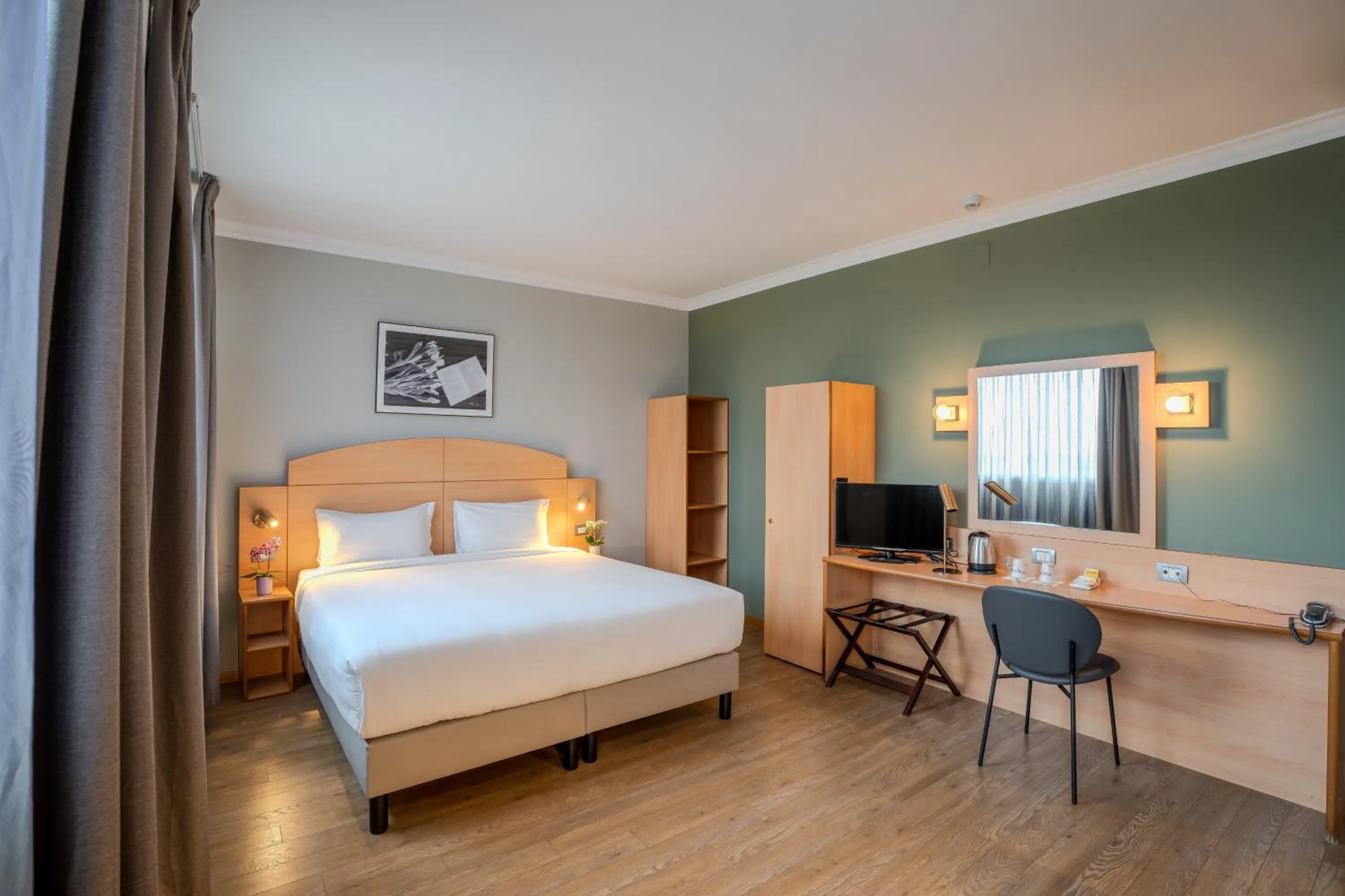 Bed in Tulip Inn Turin West Rivoli