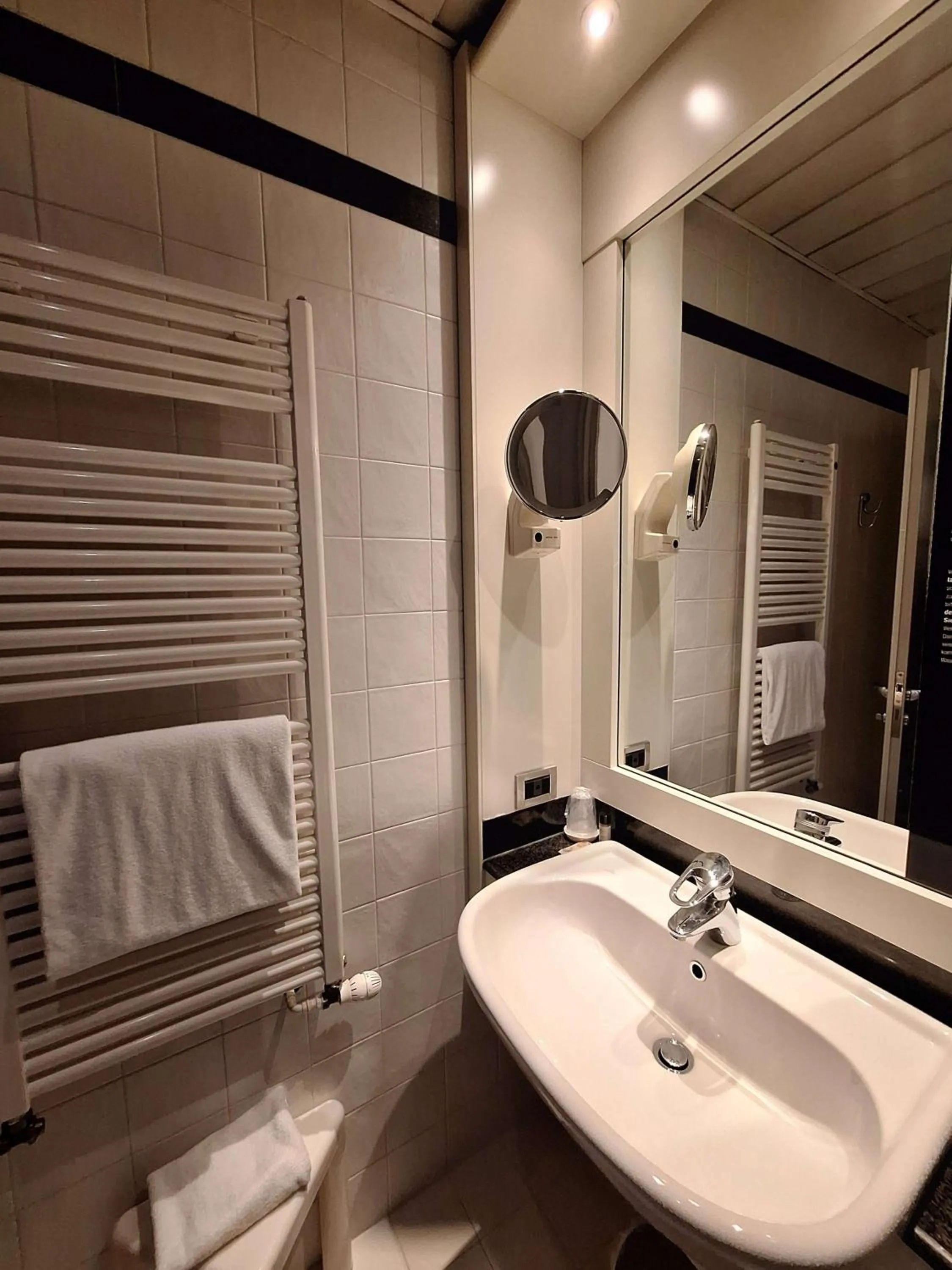 Bathroom in Sure Hotel by Best Western Milano