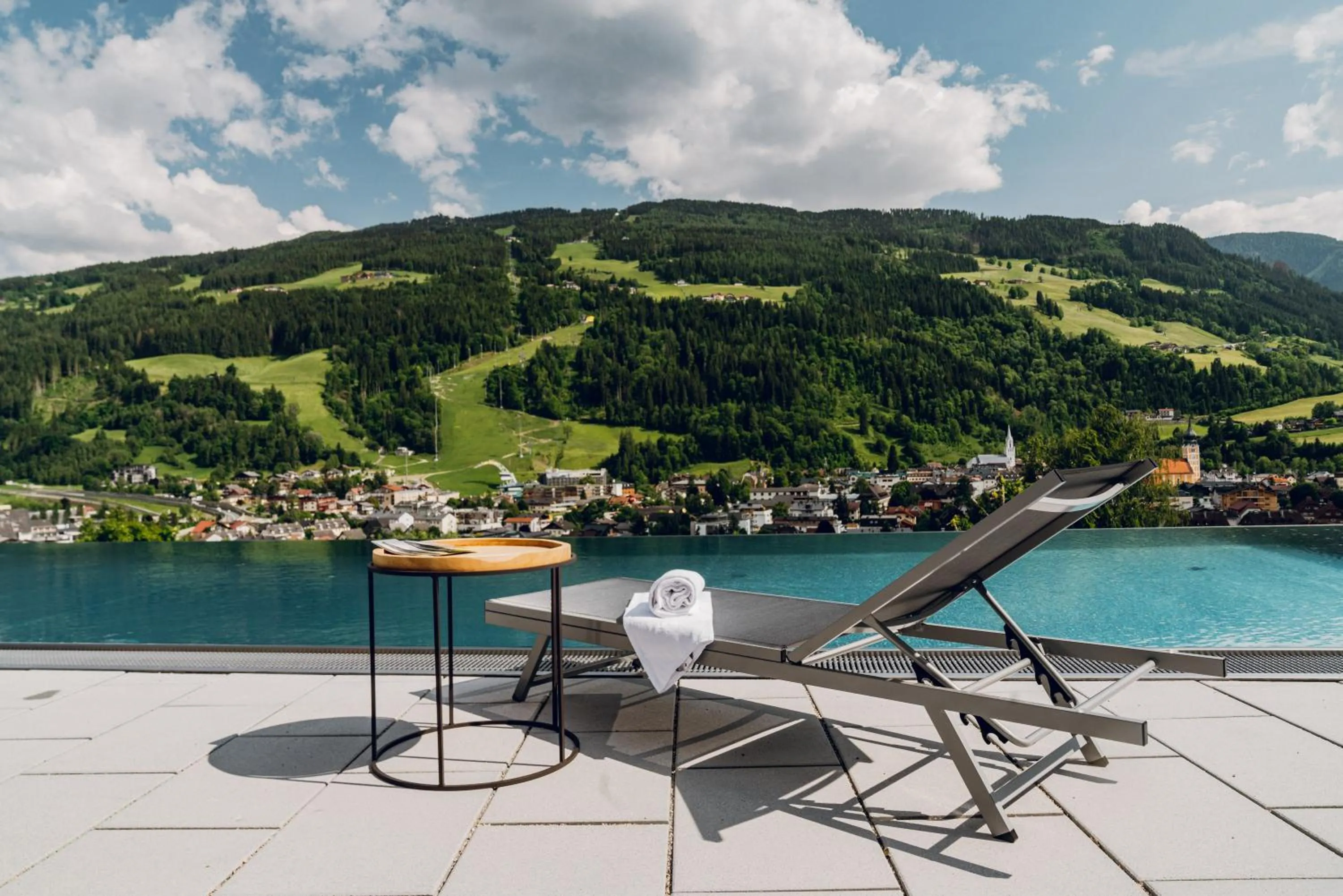 Swimming pool in Apartmentresort MyLodge