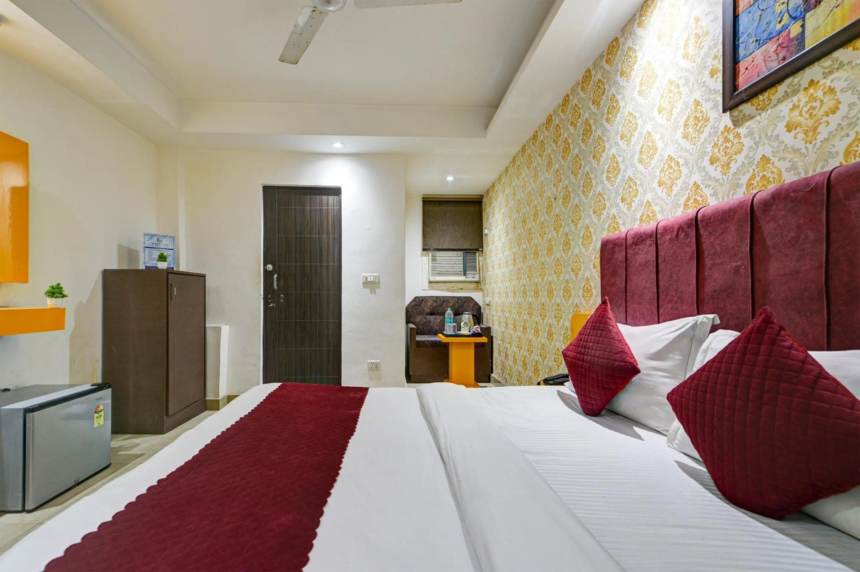 Bed in Hotel Platinum -Delhi Airport