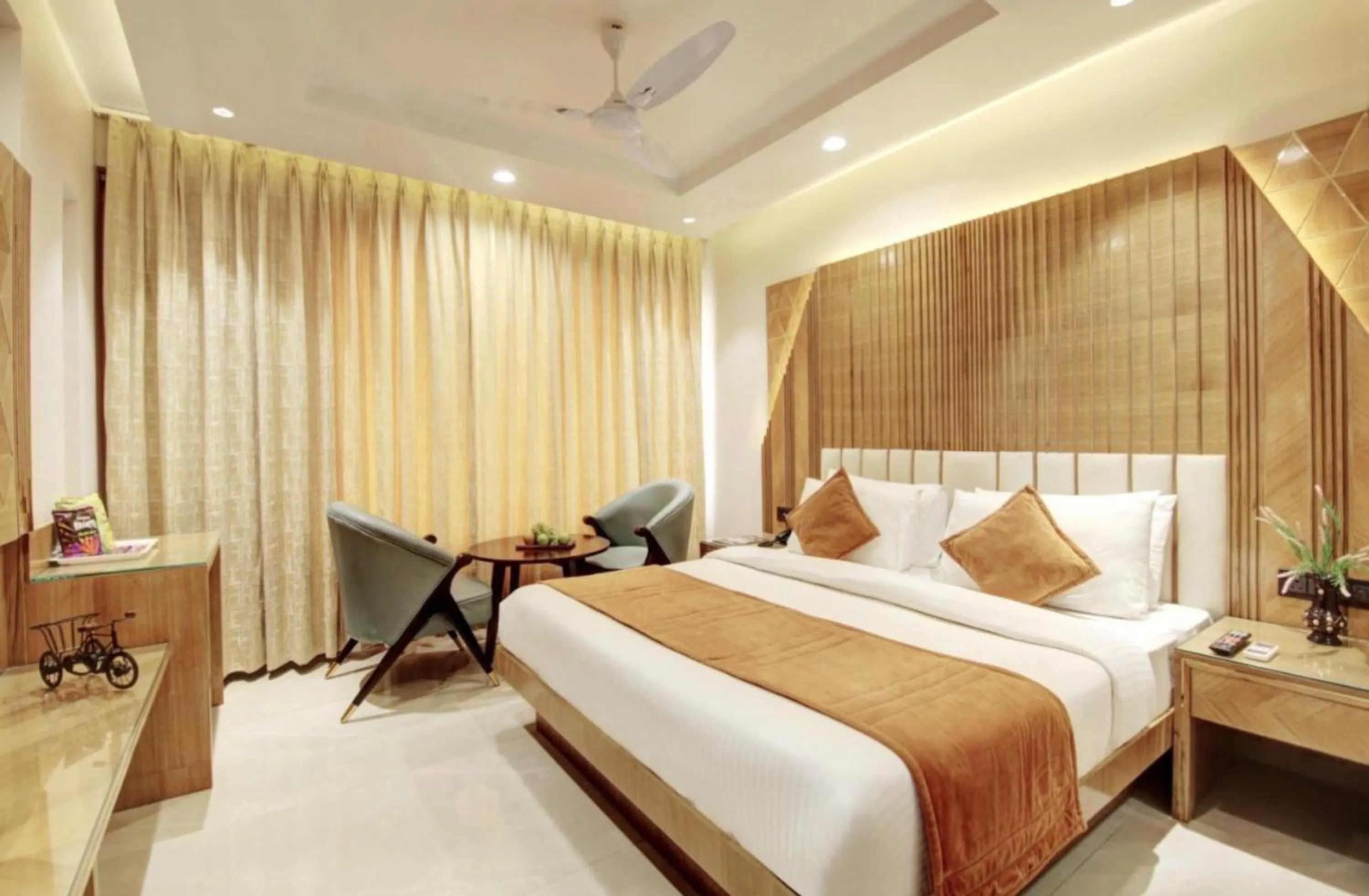 Bed in Hotel Platinum -Delhi Airport