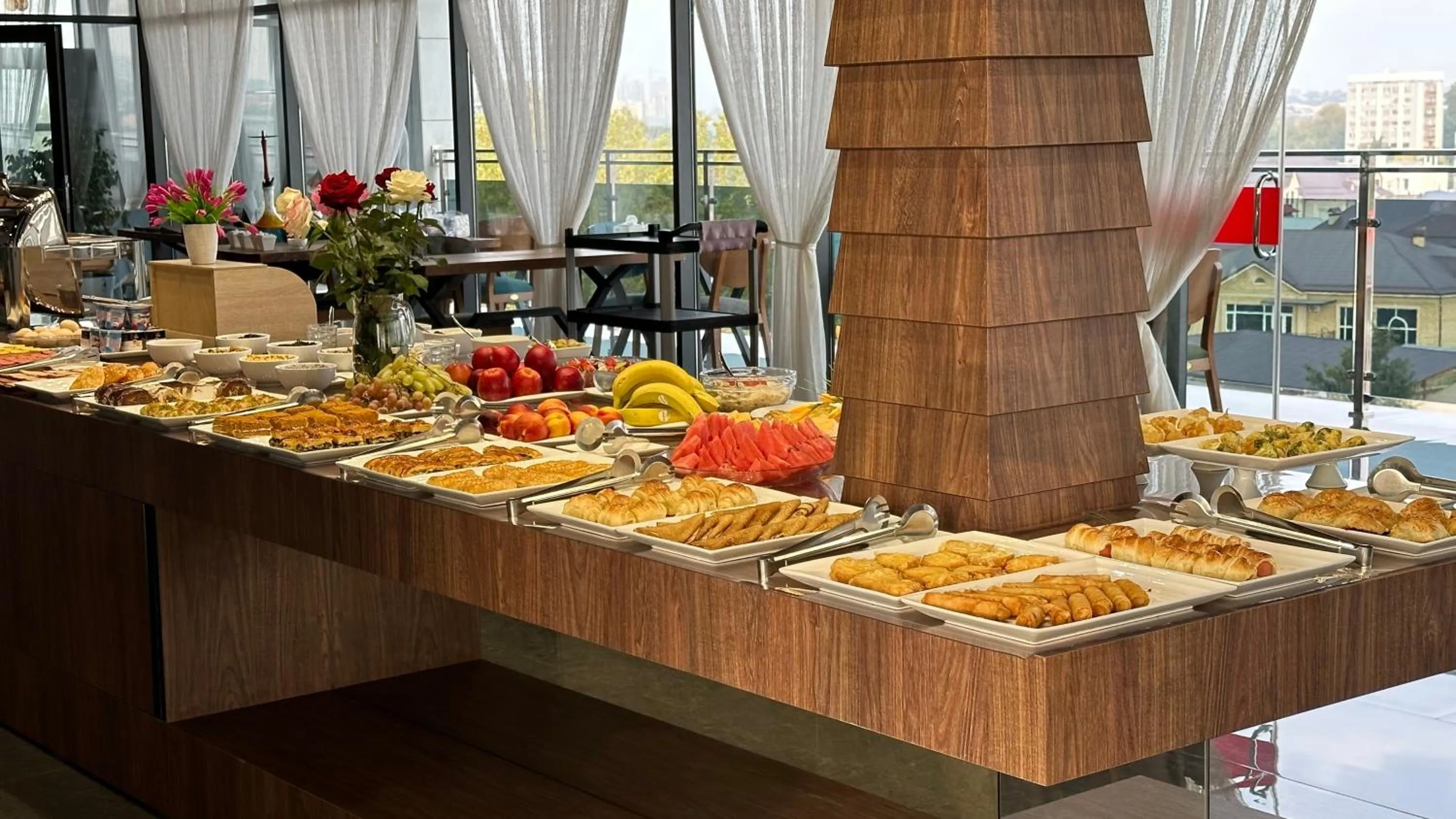 Restaurant/places to eat in Rayyan Hotel & SPA Tashkent