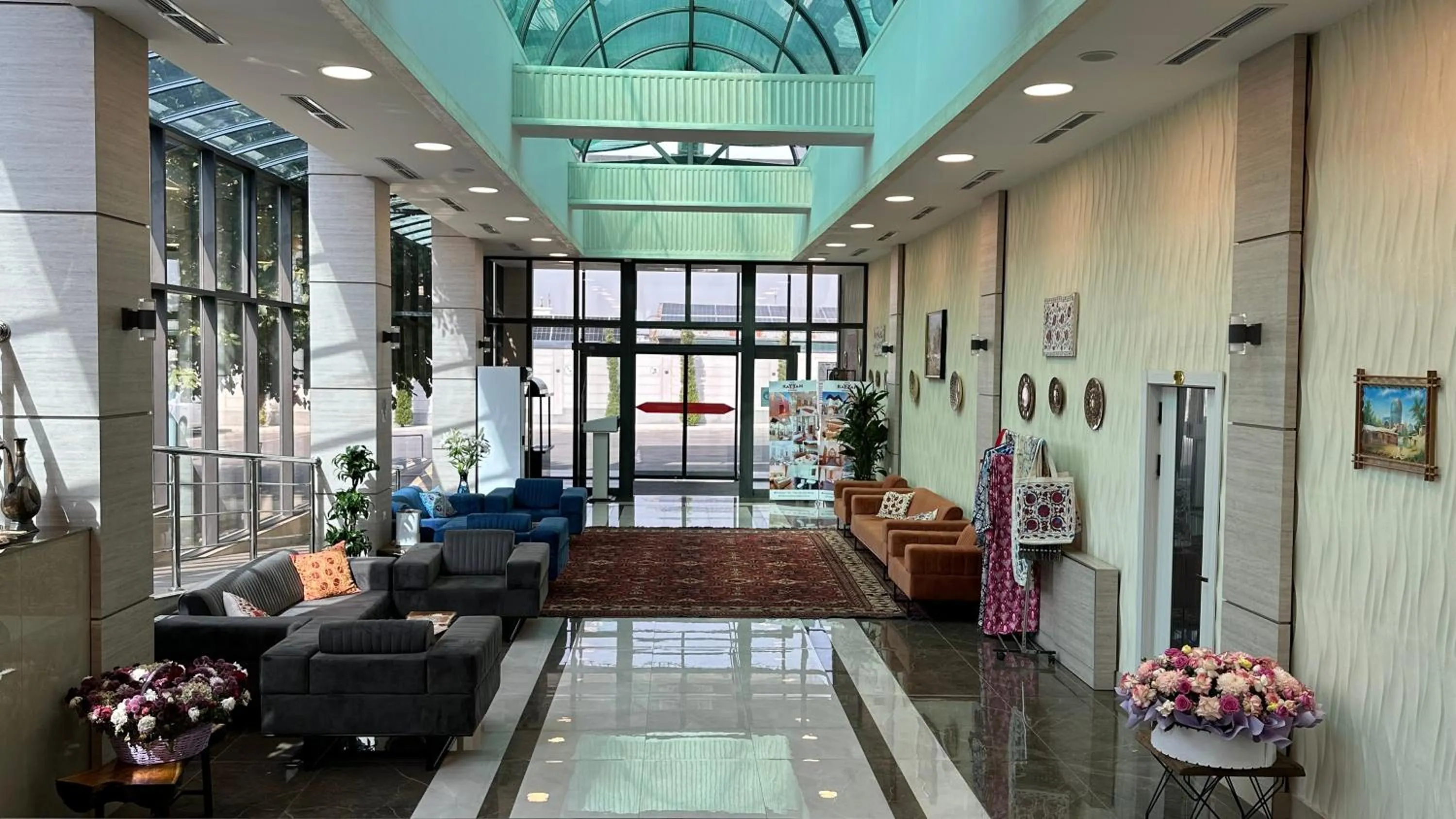 Lobby or reception in Rayyan Hotel & SPA Tashkent
