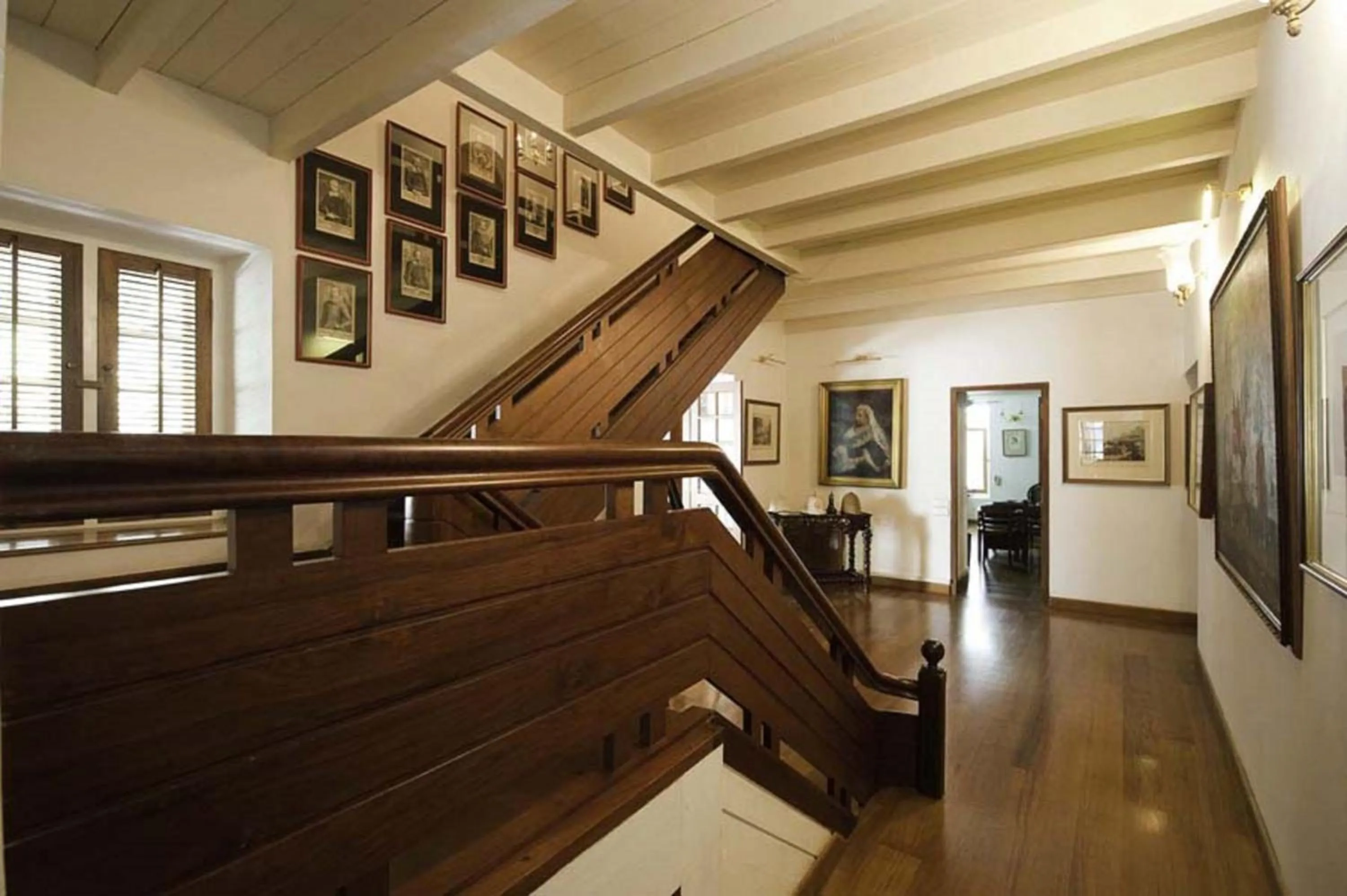 Day in Le Colonial 1506 - Exclusive Luxury Hideaway