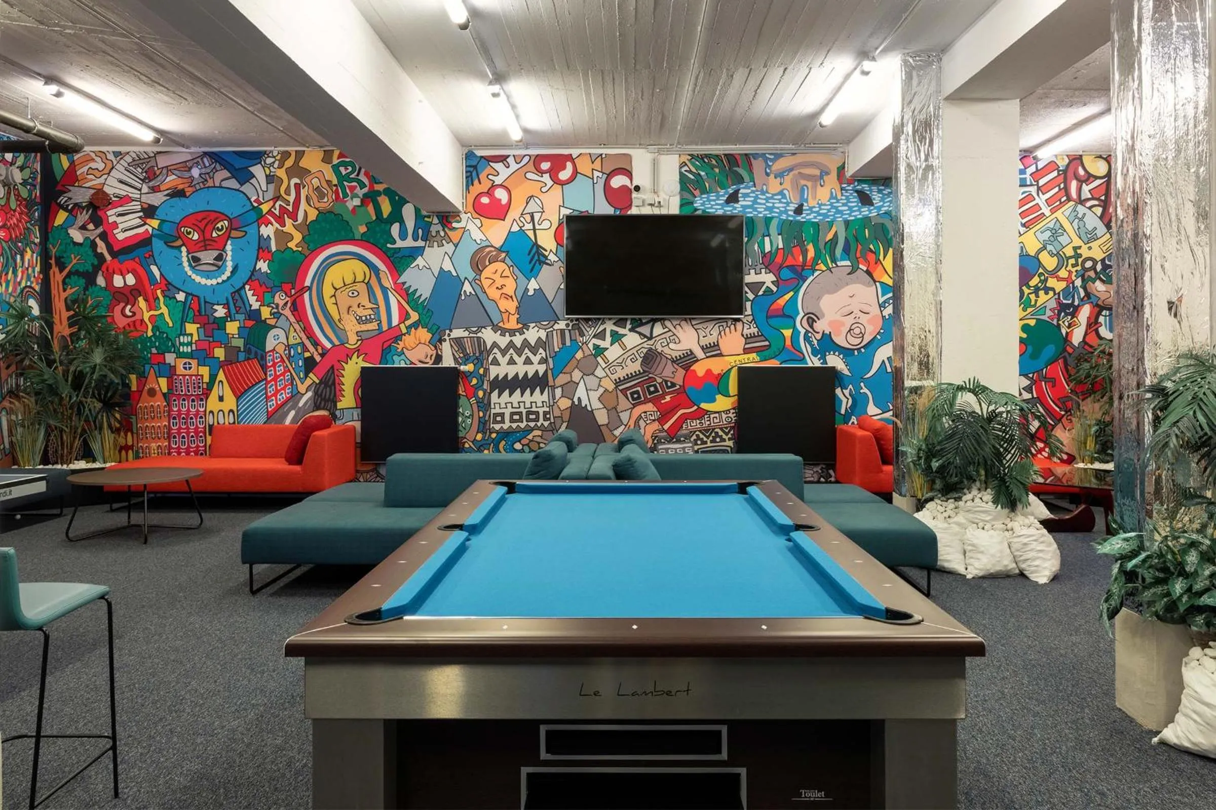 Game Room in The Central Kirchberg - Smart ApartHotel