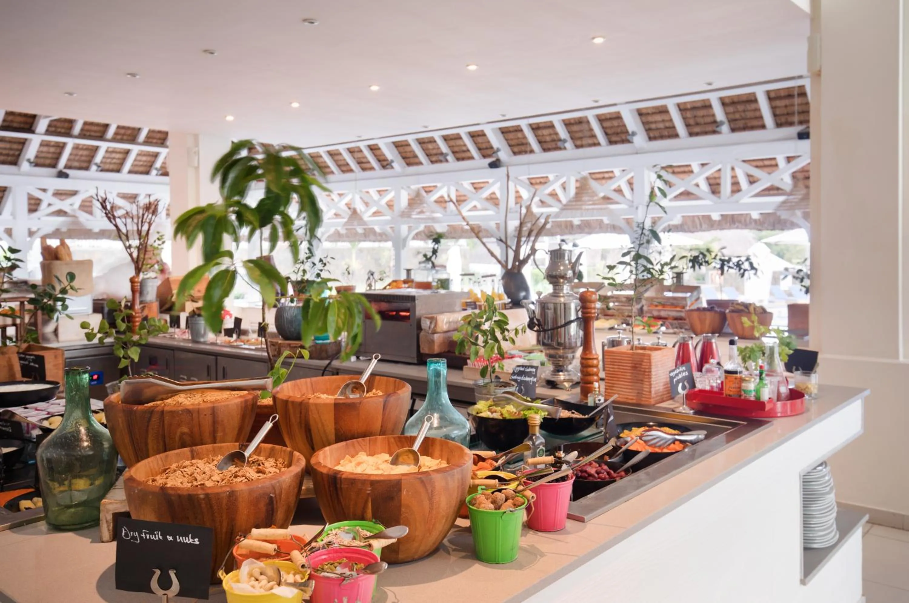 Breakfast in Radisson Blu Azuri Resort & Spa